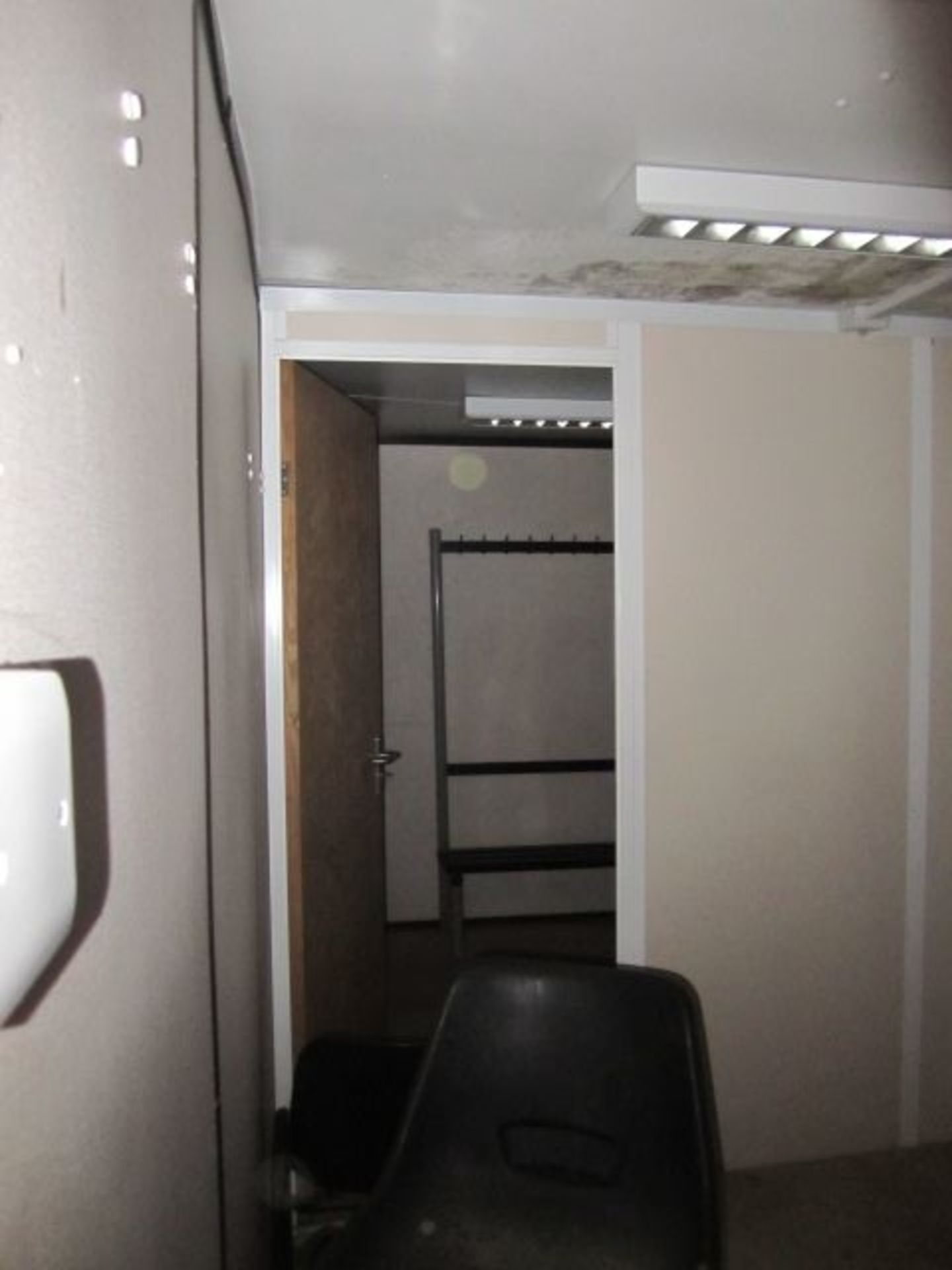 wso1181 32ft x 10ft Anti-Vandal Canteen/Drying Room - Image 11 of 14