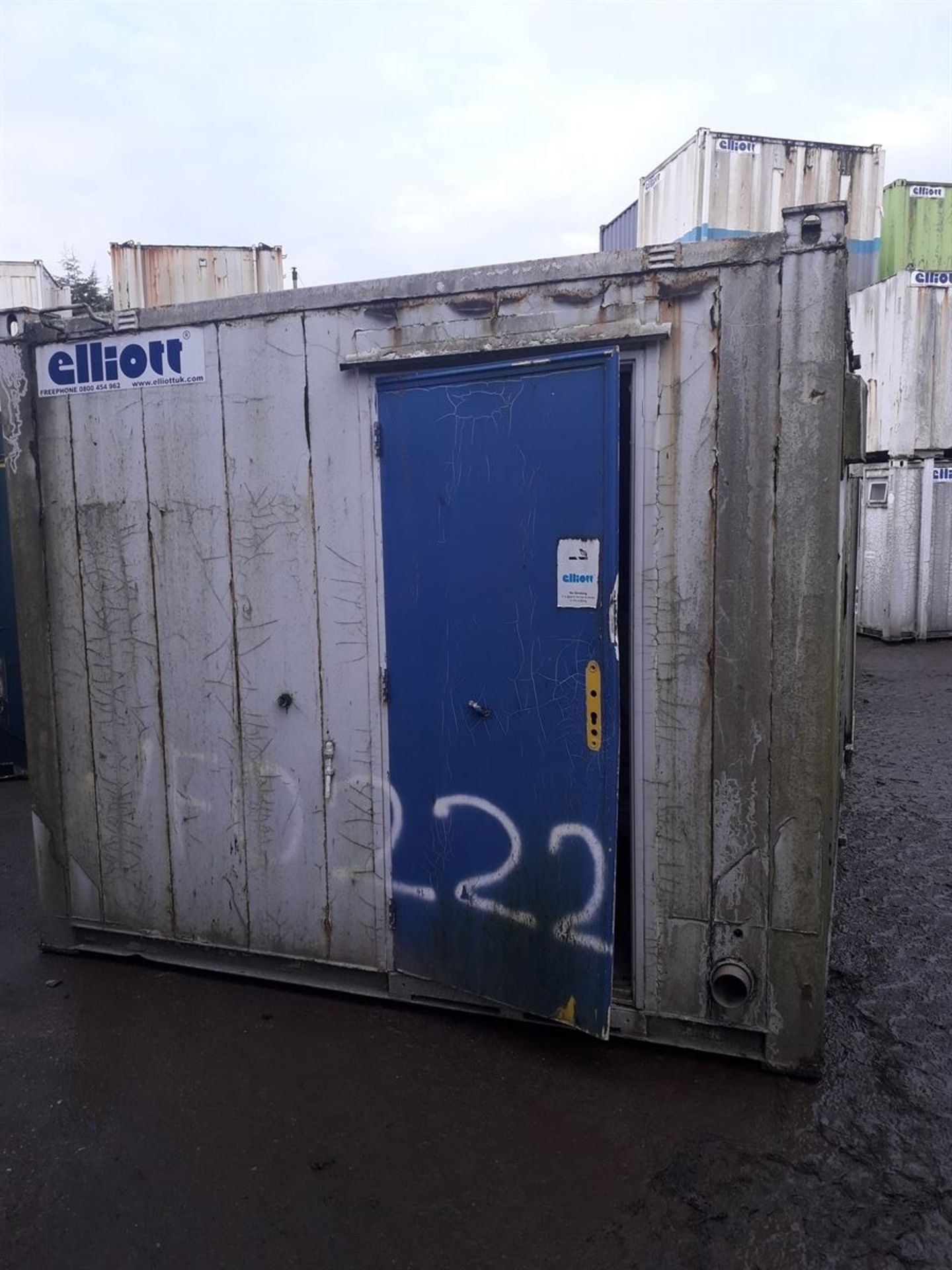 wso222 32ft x 10ft Anti-Vandal 3+1 Toilet/Drying Room - Image 3 of 11