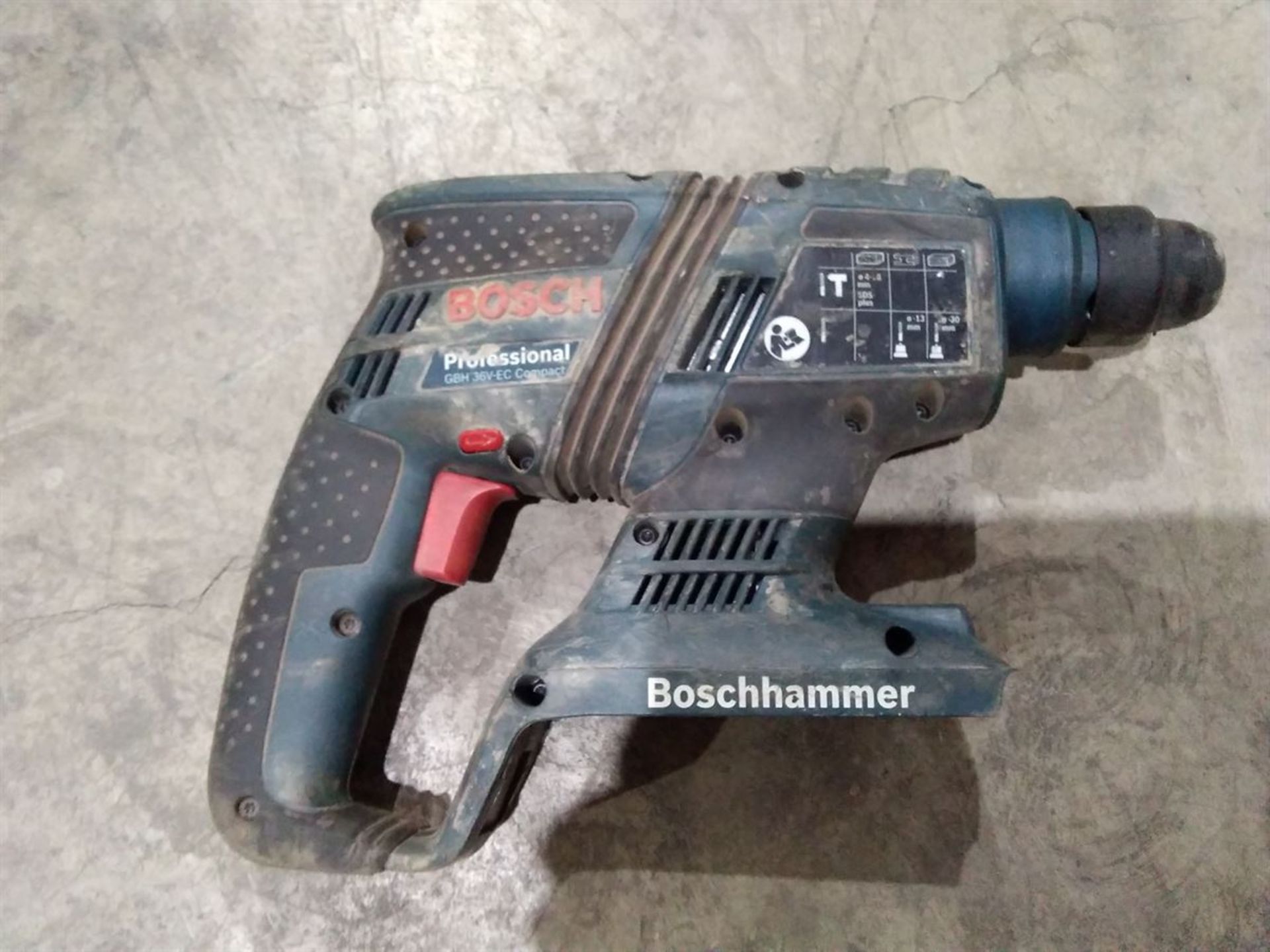 Bosch GBH36V-EC Hammer Drill [046590] - Image 2 of 2