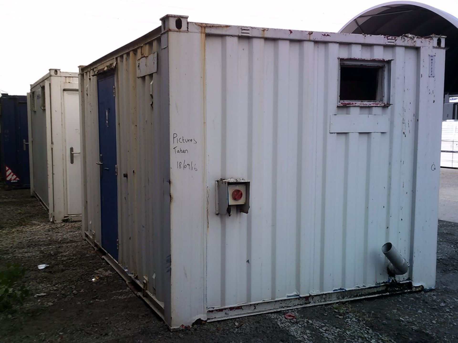 WST324 13ft x 9ft 2+1 Toilet Block - Image 2 of 8