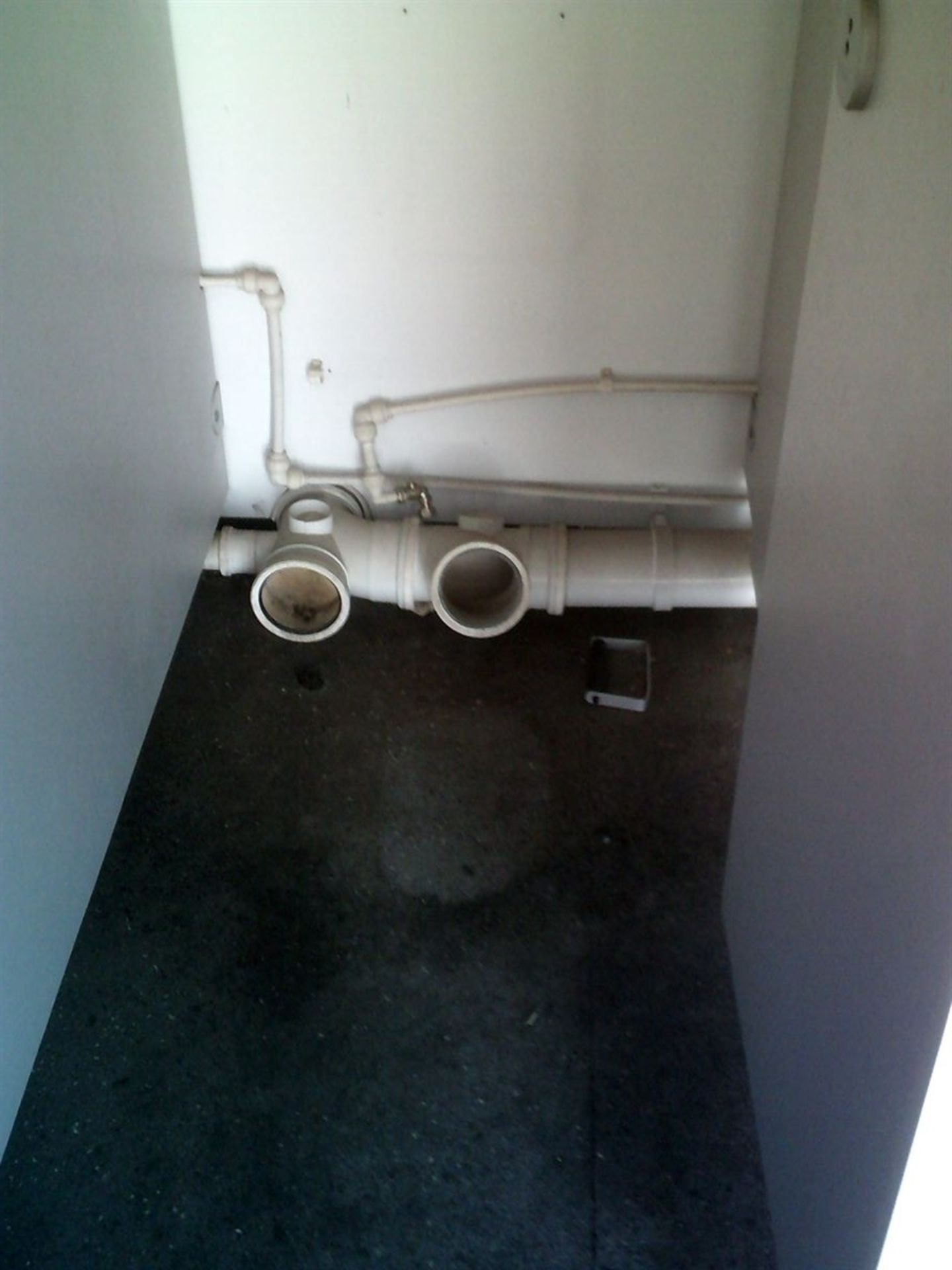 E69802 16ft x 9ft 2+1 Toilet Block - Image 10 of 15