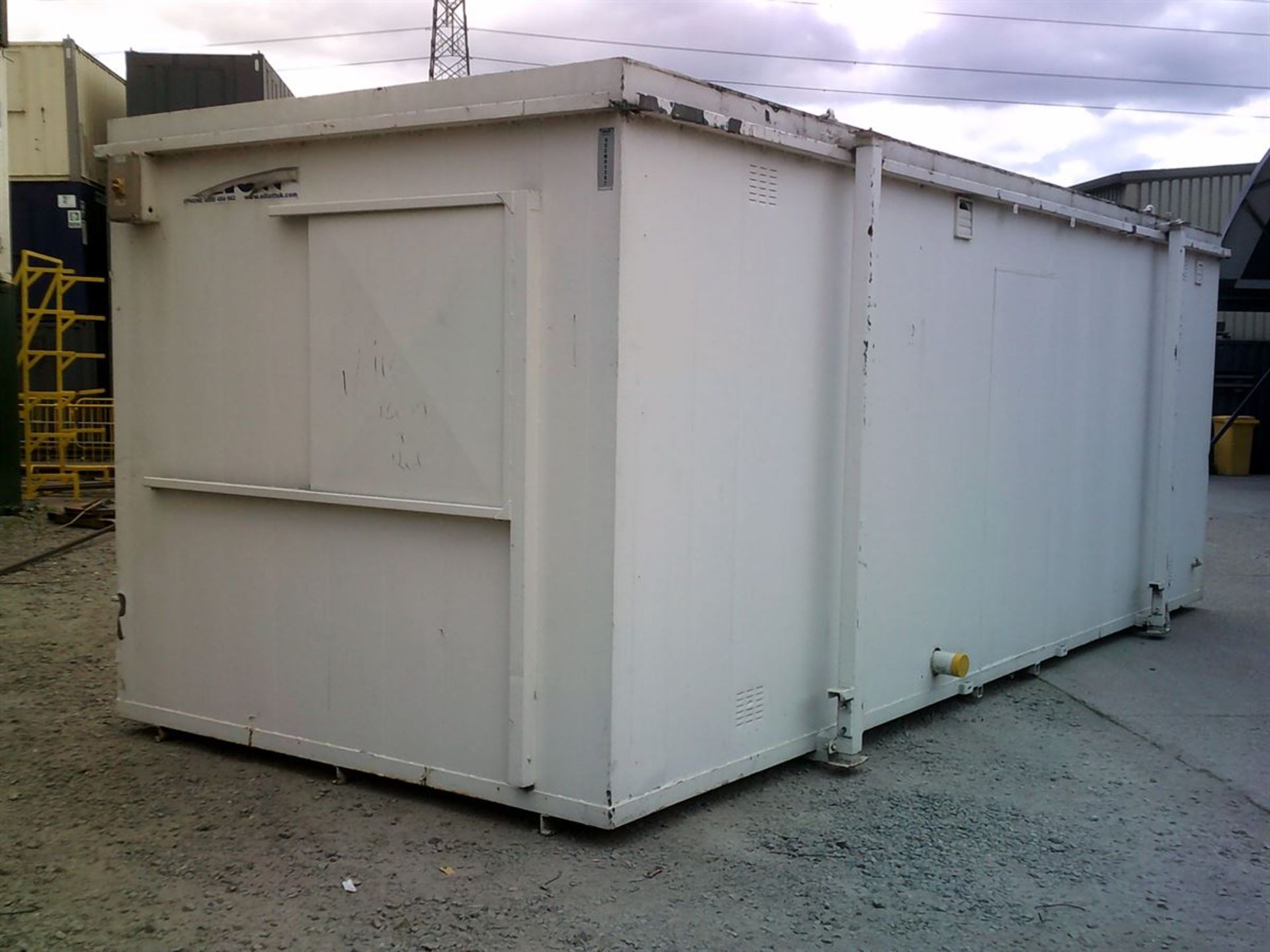 GECMS3367 24ft x 9ft ECO Maxi Toilet Block - Image 2 of 12