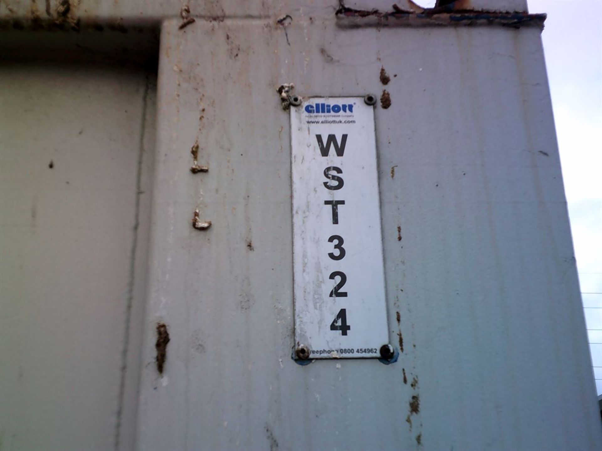 WST324 13ft x 9ft 2+1 Toilet Block - Image 8 of 8