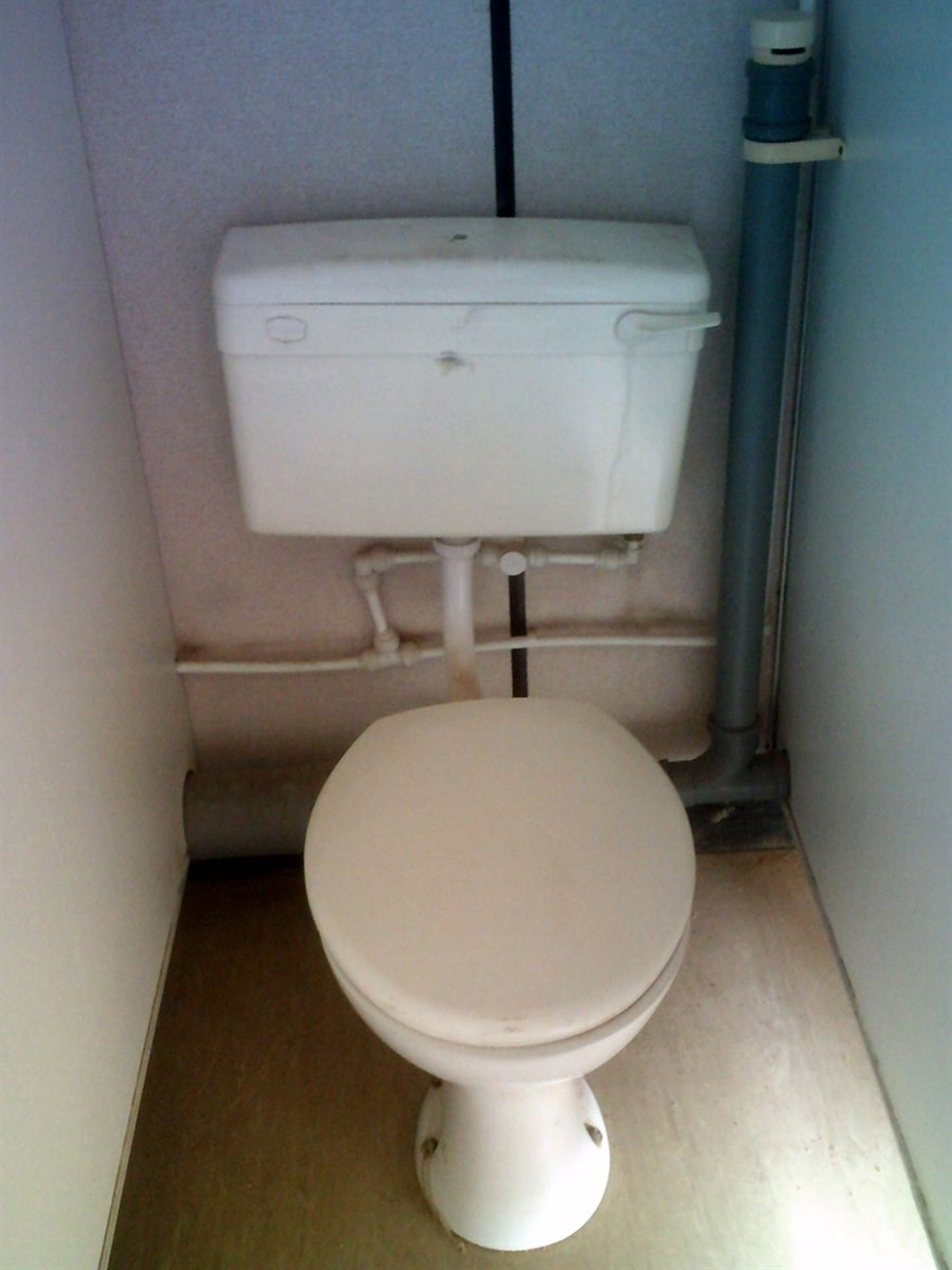 WAVT1636 13ft x 9ft 2-1 Toilet Block - Image 7 of 10