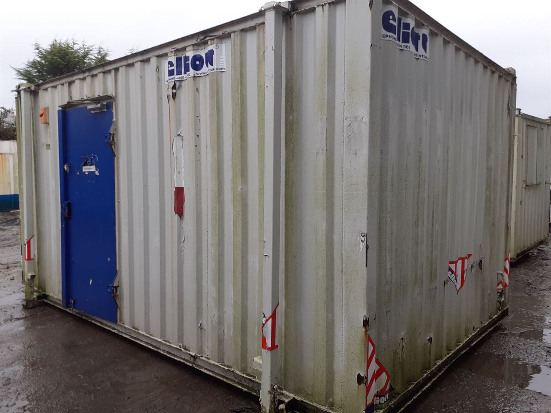 esp10078 16x10 3+1 Toilet Block