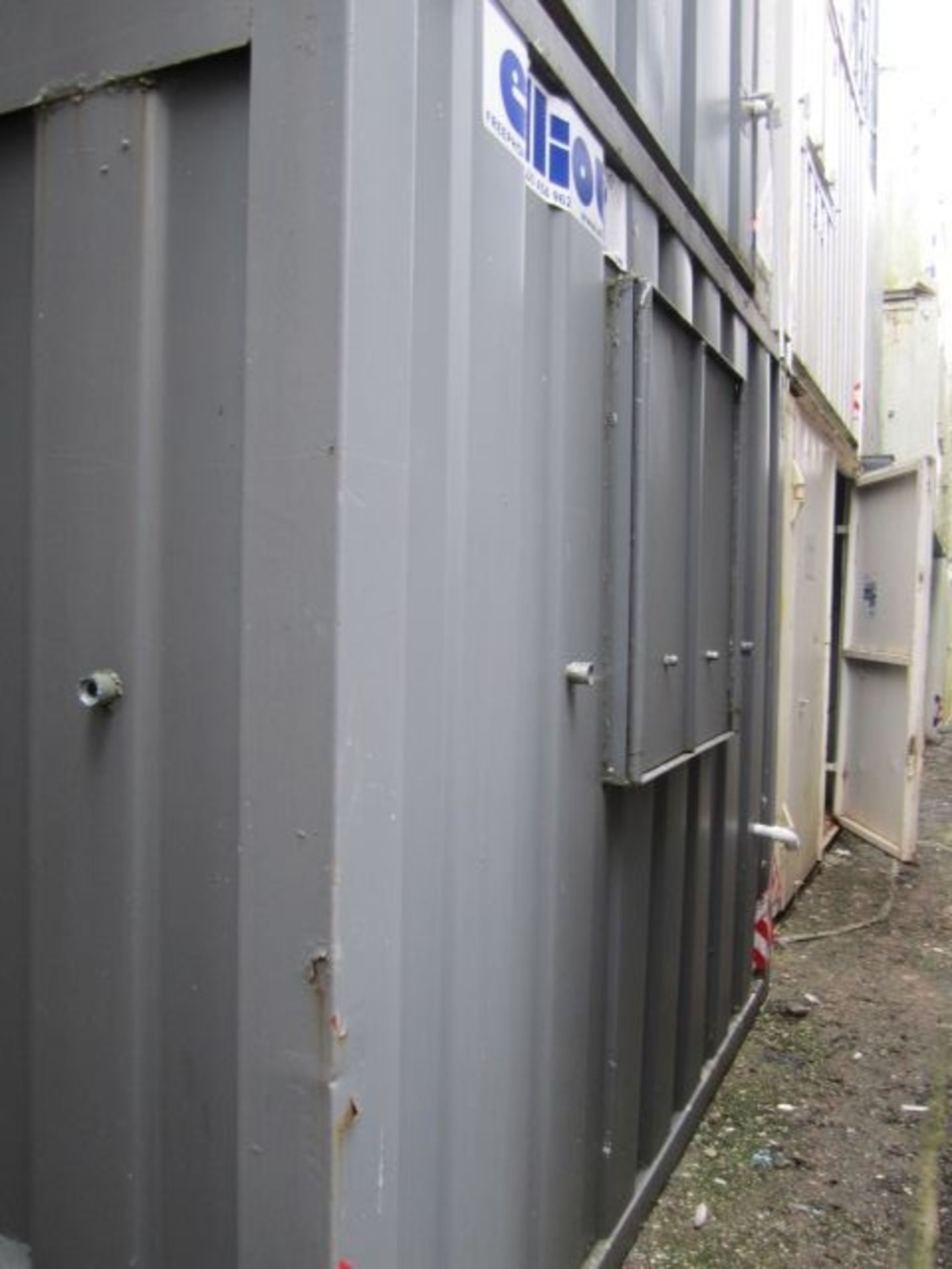 e52386 32ft x 10ft Anti-Vandal Office/Canteen - Image 2 of 9