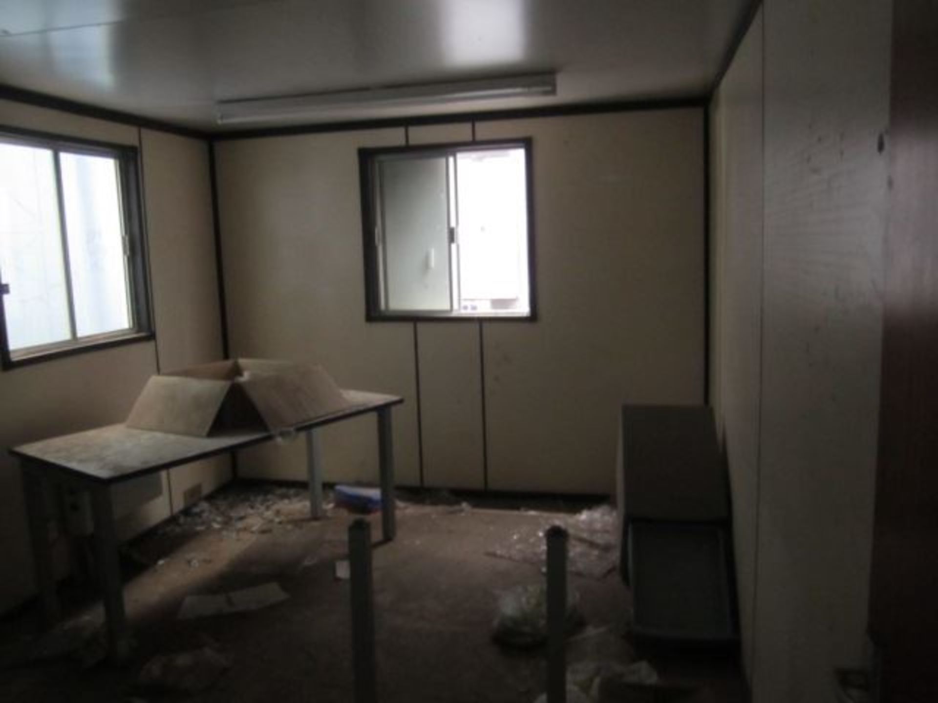 e53194 32ft x 10ft Anti-Vandal Office - Image 7 of 8