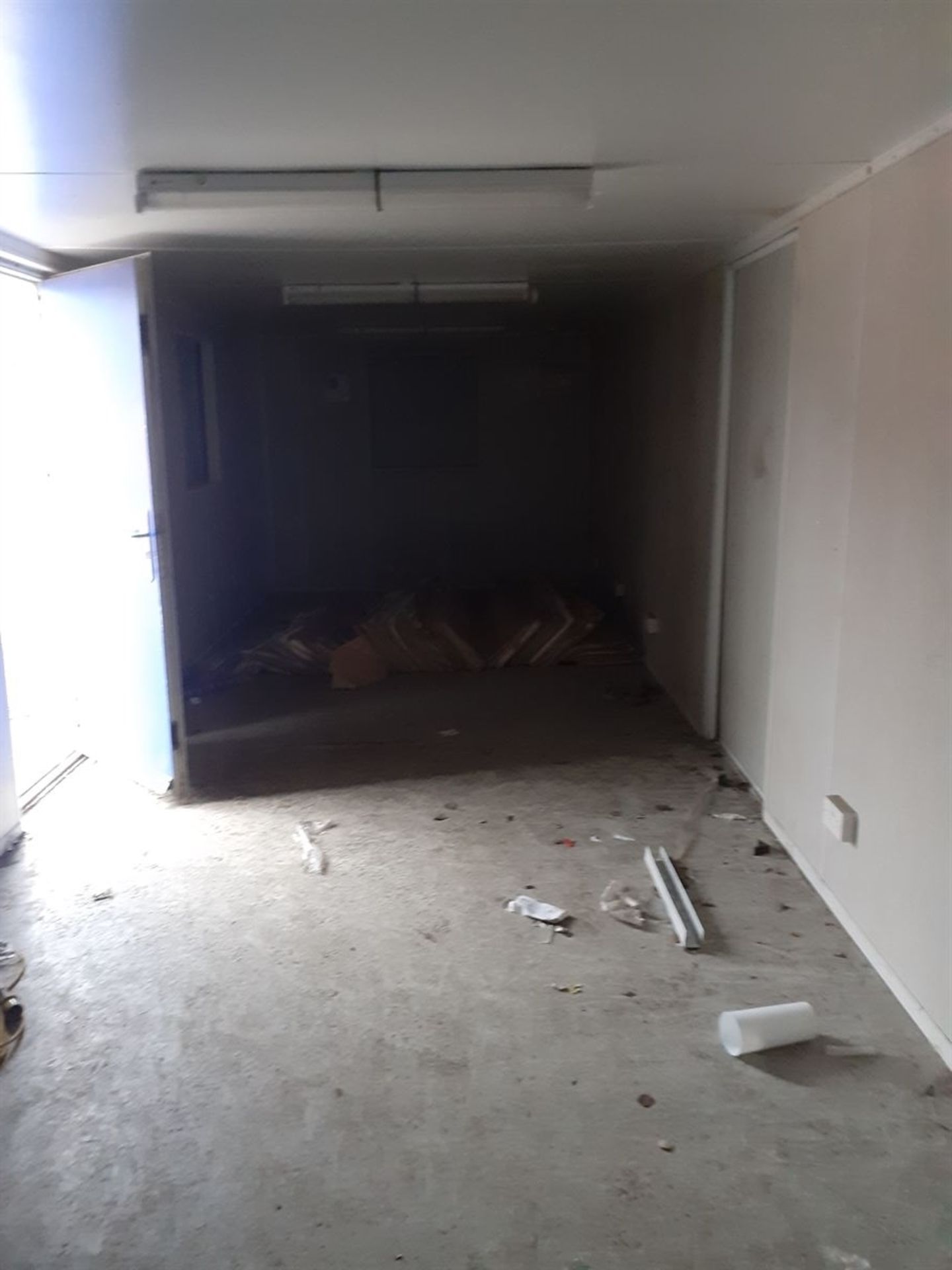 CC8408 32ft x 10ft Anti-Vandal Open Plan - Image 4 of 6