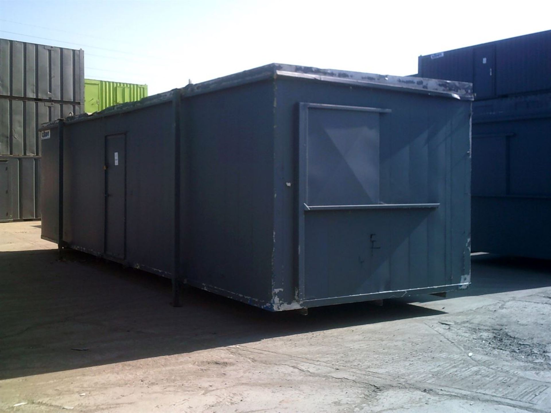 ESP13727 32ft x 10ft Anti-Vandal Canteen/Changing Room - Image 2 of 5