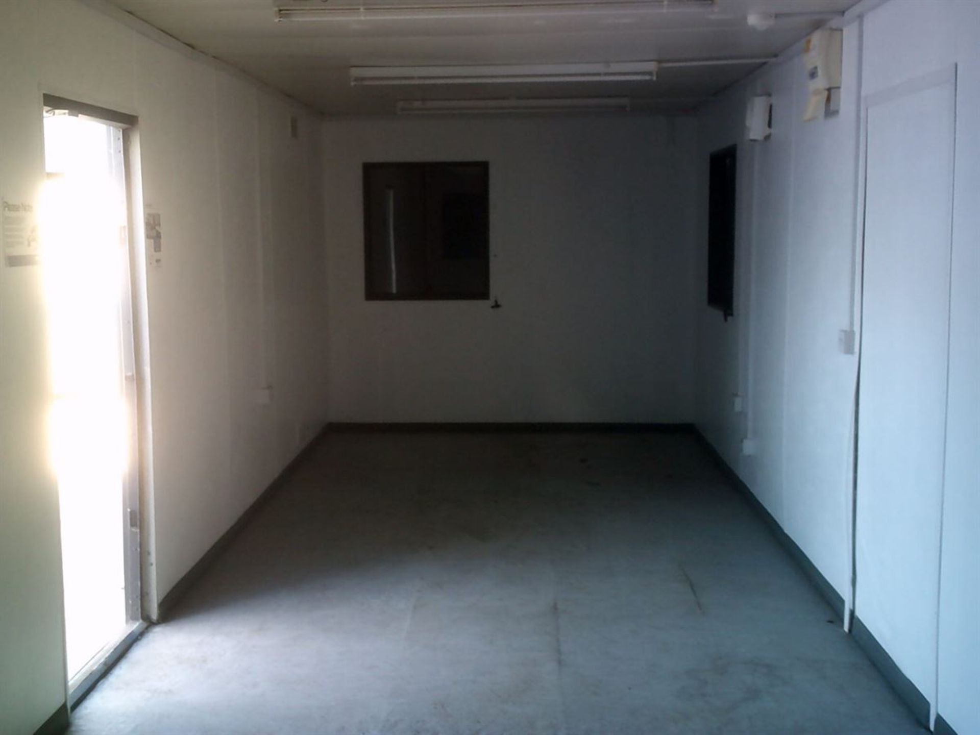 ESP13727 32ft x 10ft Anti-Vandal Canteen/Changing Room - Image 4 of 5