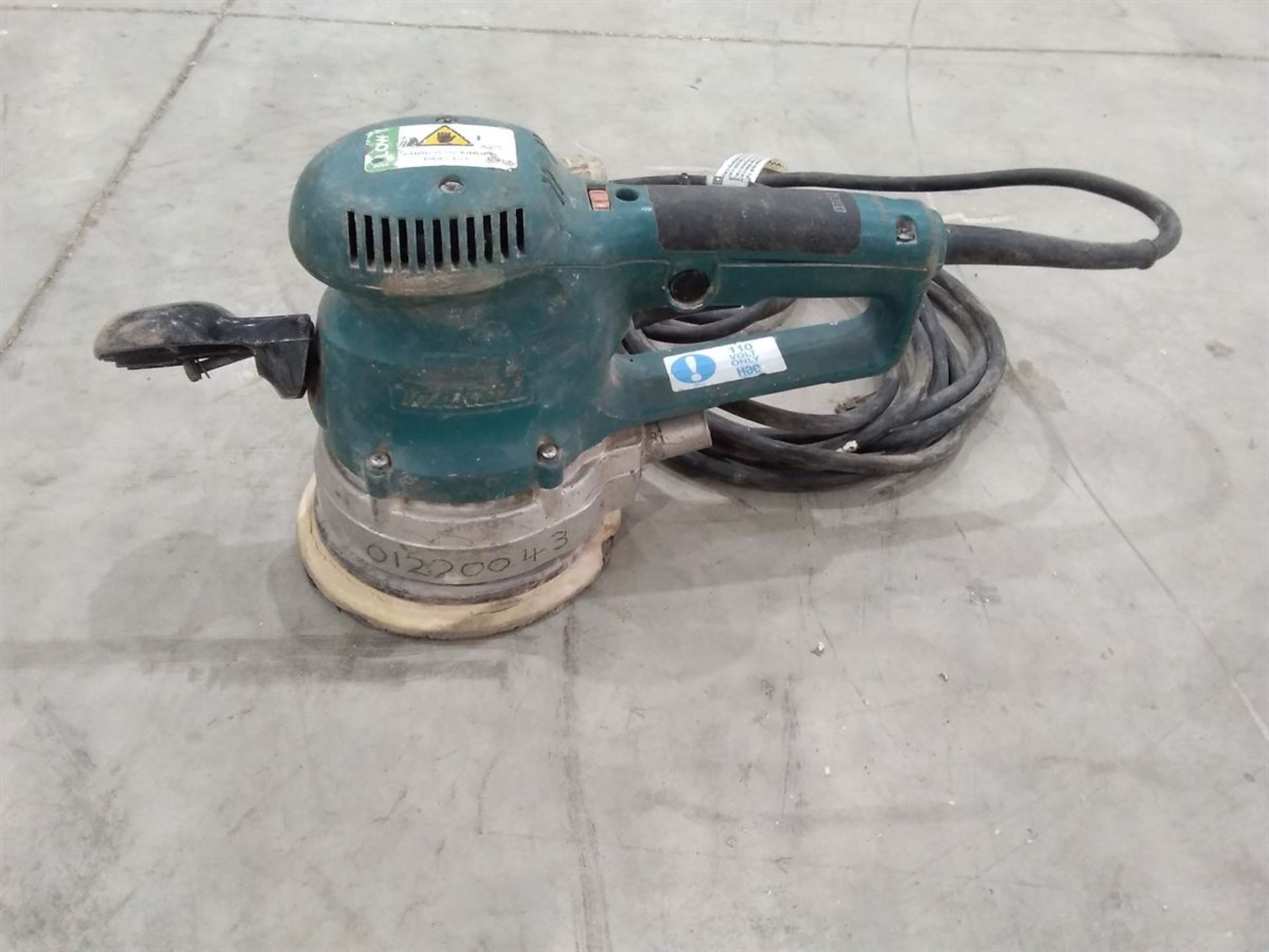 Makita BO6030 Random Orbital Sander 110V