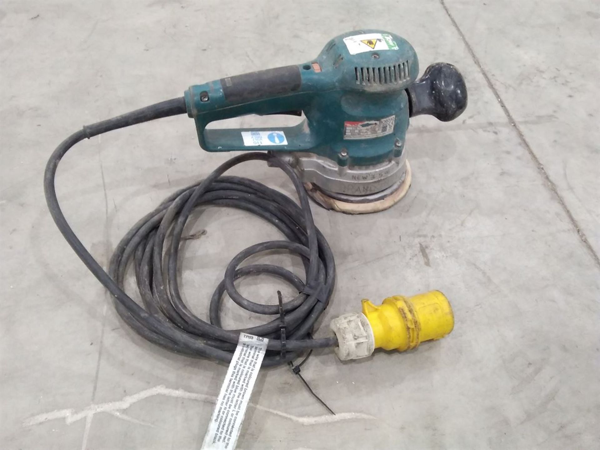 Makita BO6030 Random Orbital Sander 110V - Image 2 of 2