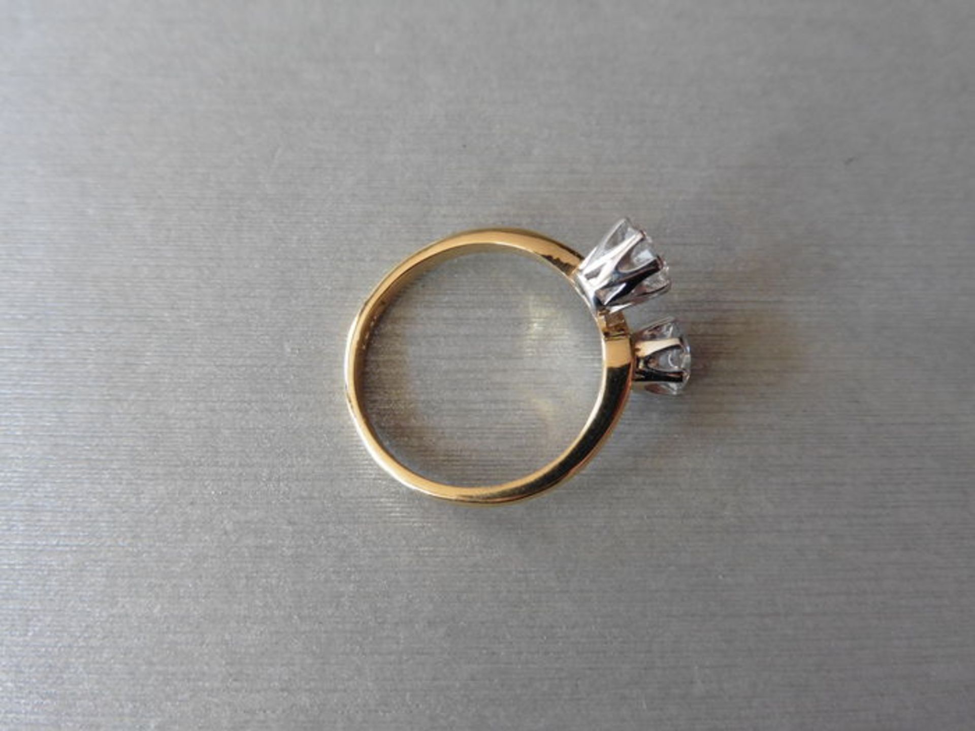 1.40ct Diamond 2 stone twist Ring - Image 3 of 3