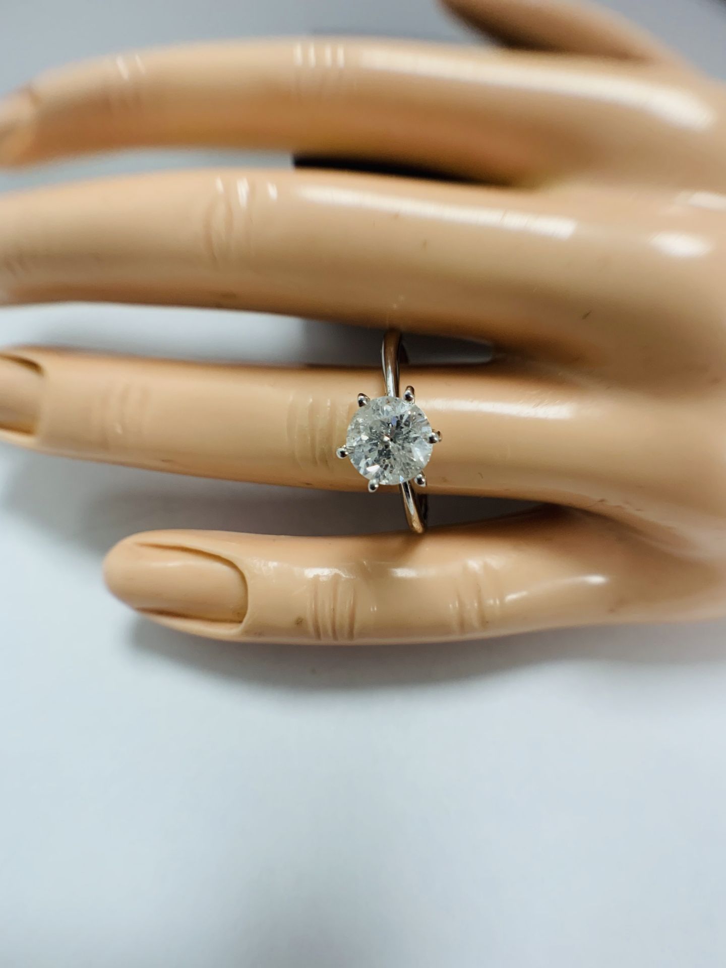 1.72ct Diamond aolitaire Ring - Image 7 of 7