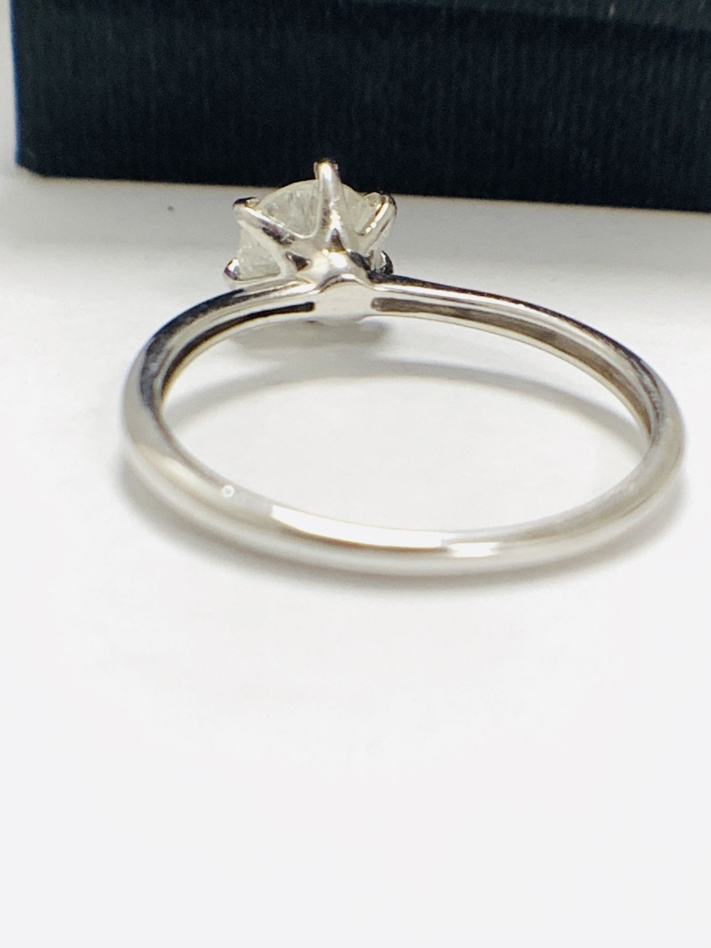 1.01ct Diamond solitaire Ring - Image 4 of 8