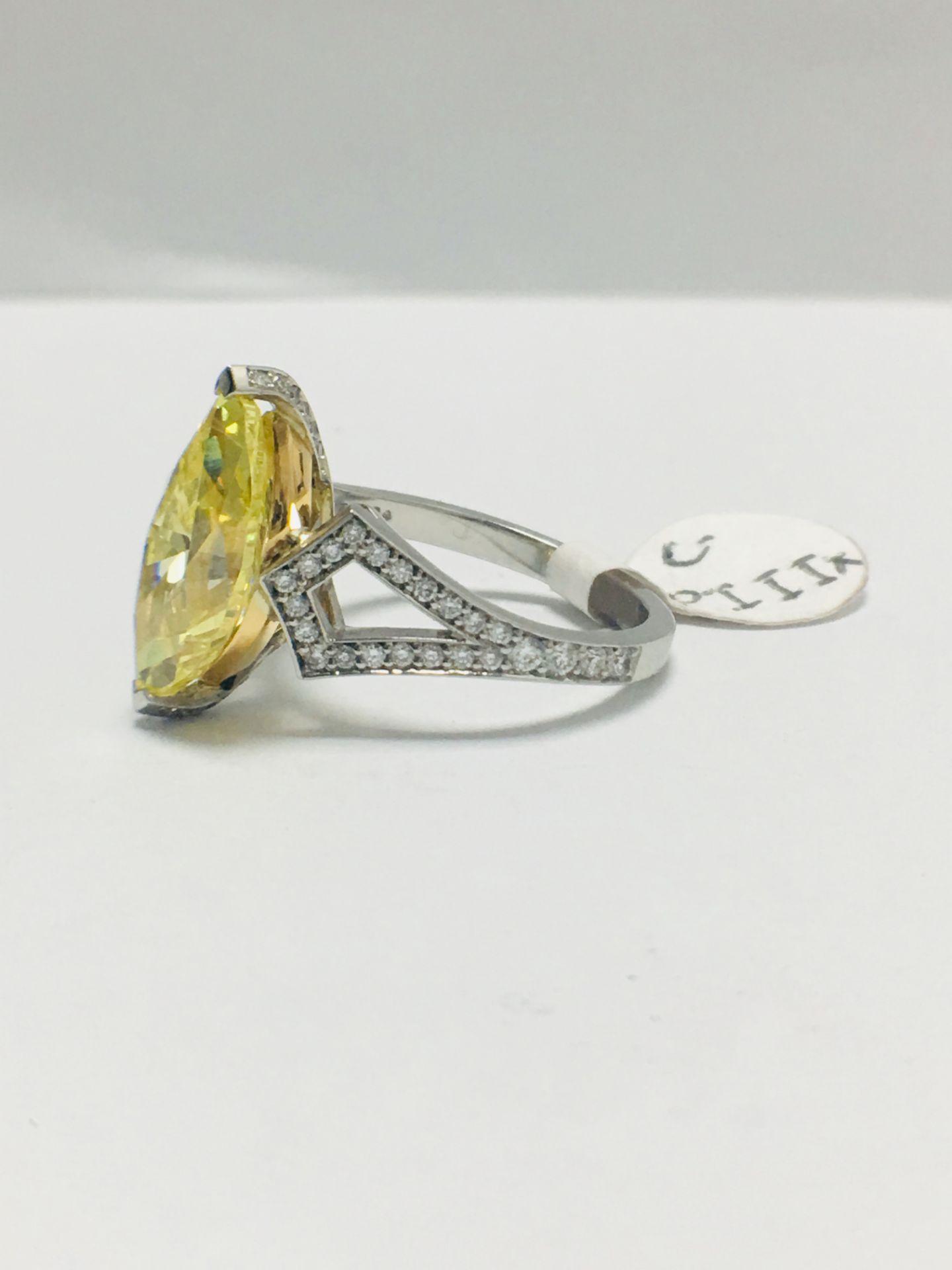 3.54ct Marquis Fancy yellow Diamond Ring - Image 4 of 12