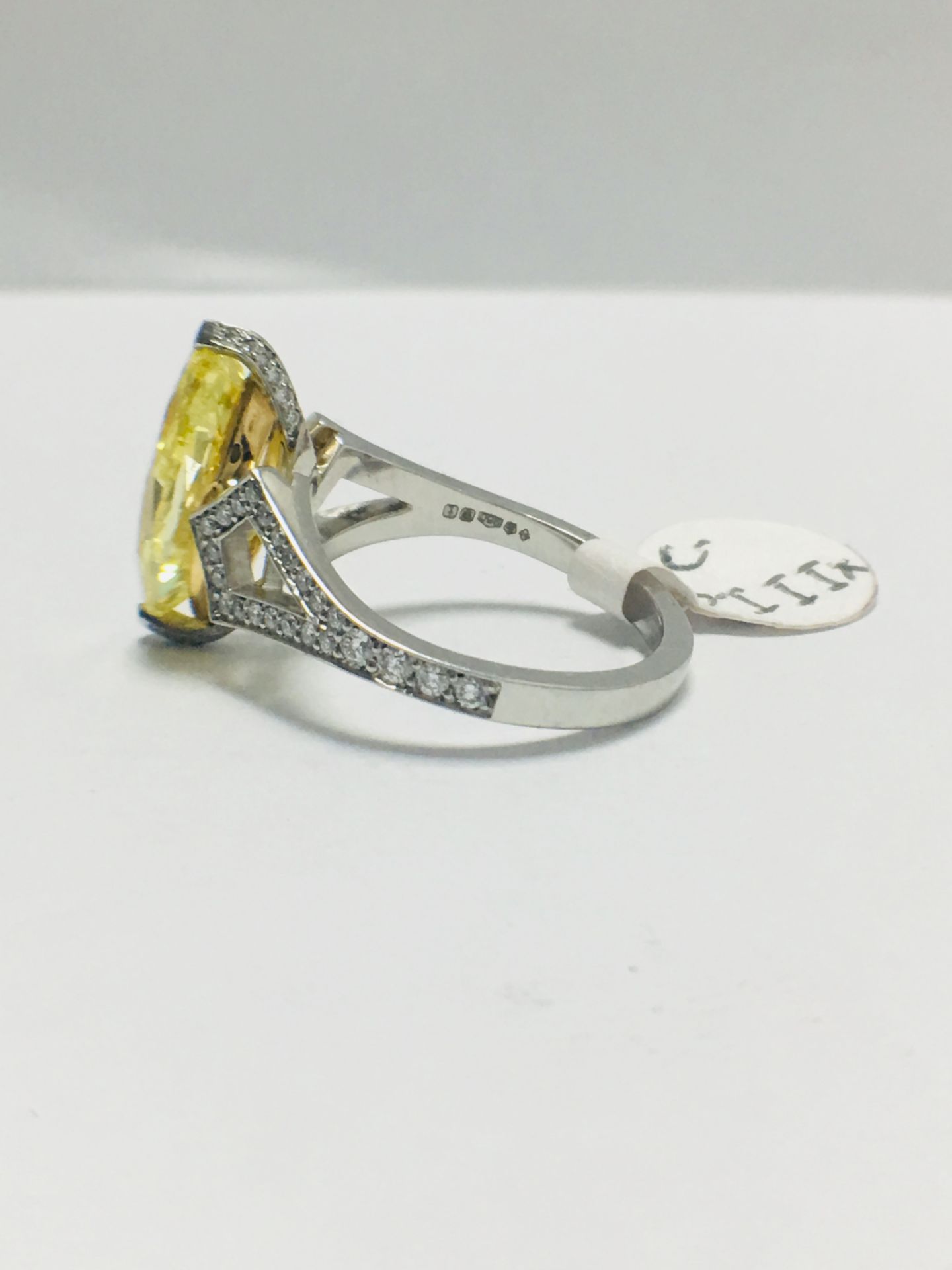 3.54ct Marquis Fancy yellow Diamond Ring - Image 5 of 12