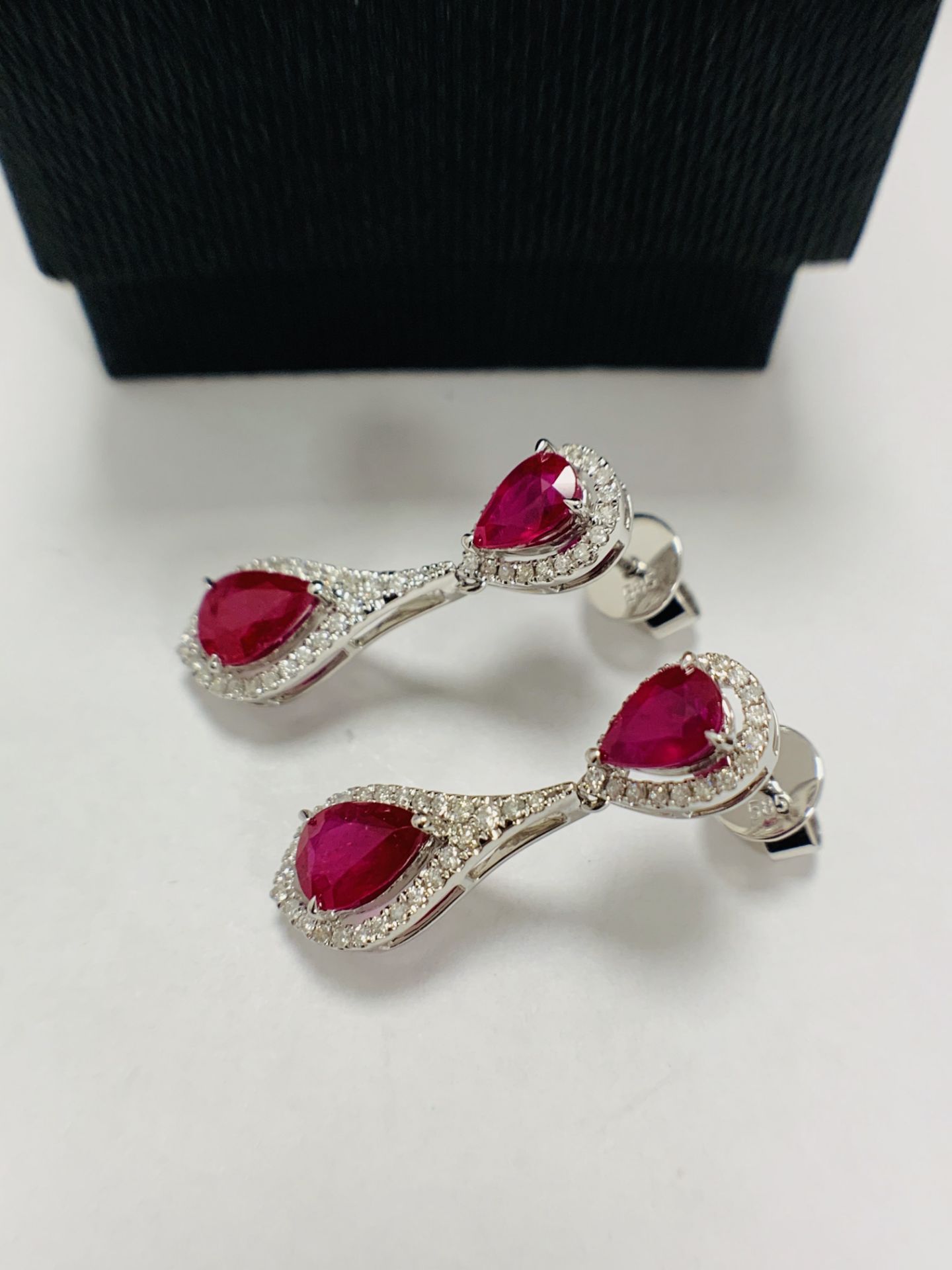 14ct White Gold Ruby and Diamond drop Earring - Image 4 of 14