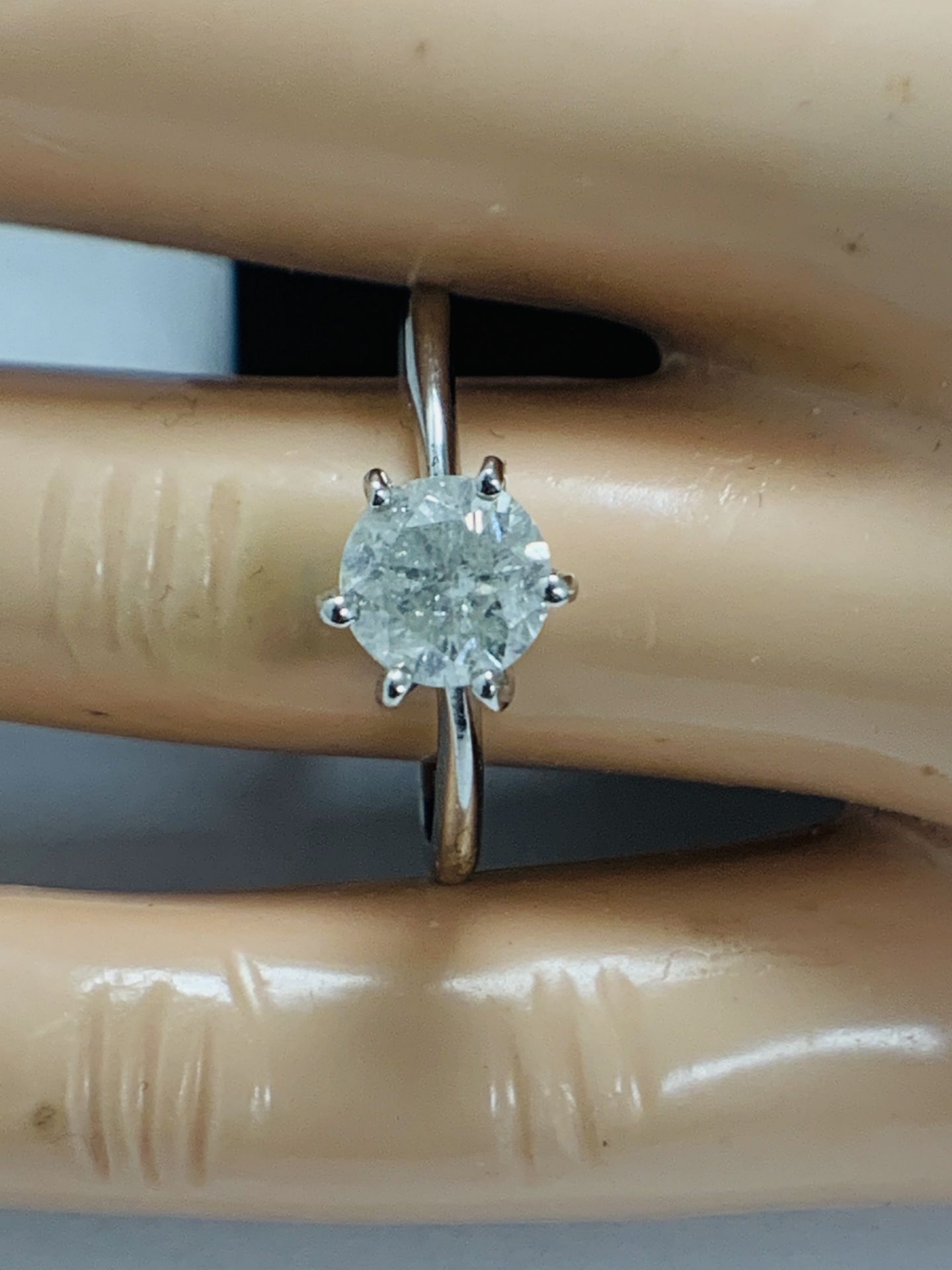 1.01ct Diamond solitaire Ring - Image 8 of 8