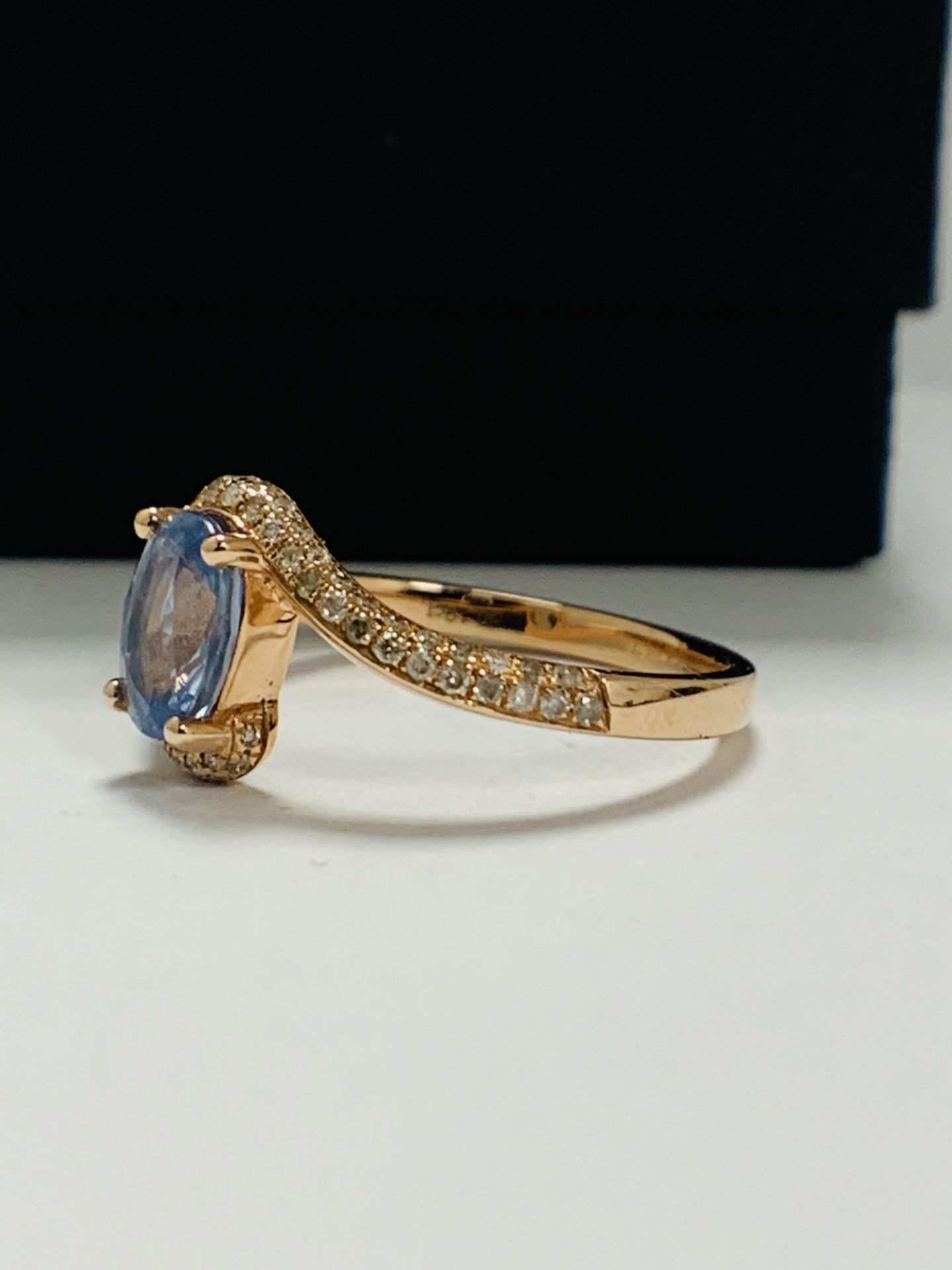 14ct Rose Gold Sapphire and Diamond Ring - Image 3 of 13