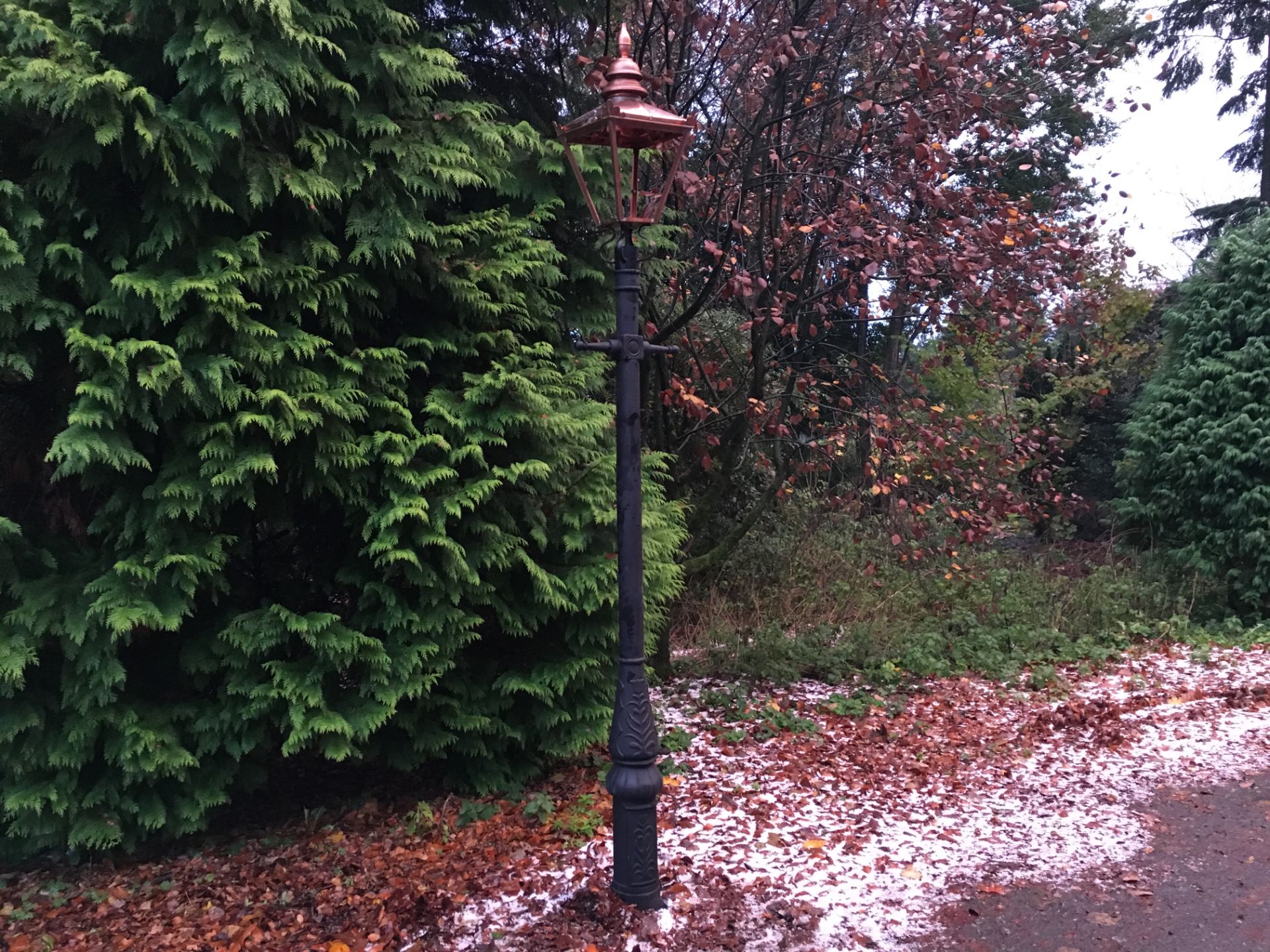 CAST IRON VICTORIAN STYLE LADDER BAR LAMPOST IN BLACK PRIMER WITH NEW GLAZED COPPER TOP