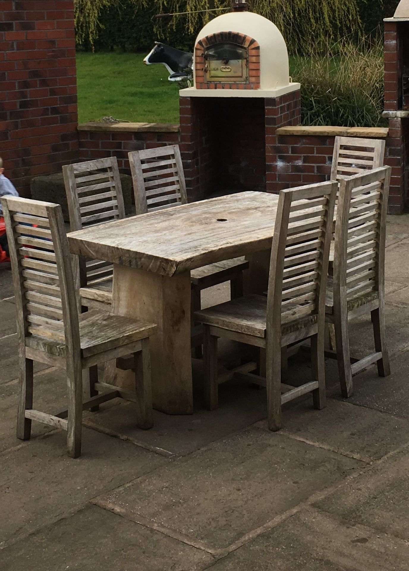 NEW 1.5M LONG SOLID SUAR WOOD LIVE EDGE OUTDOOR HEAVY DUTY TABLE AND 6 CHAIRS