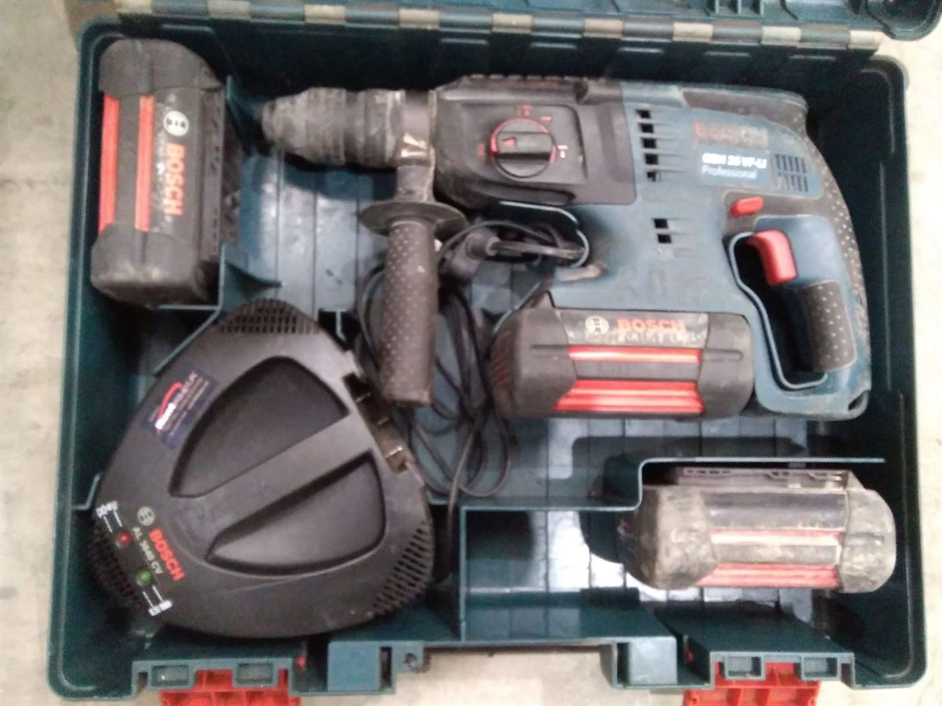 Bosch GBH 36 V-LI Hammer Drill. c/w Battery and Charger