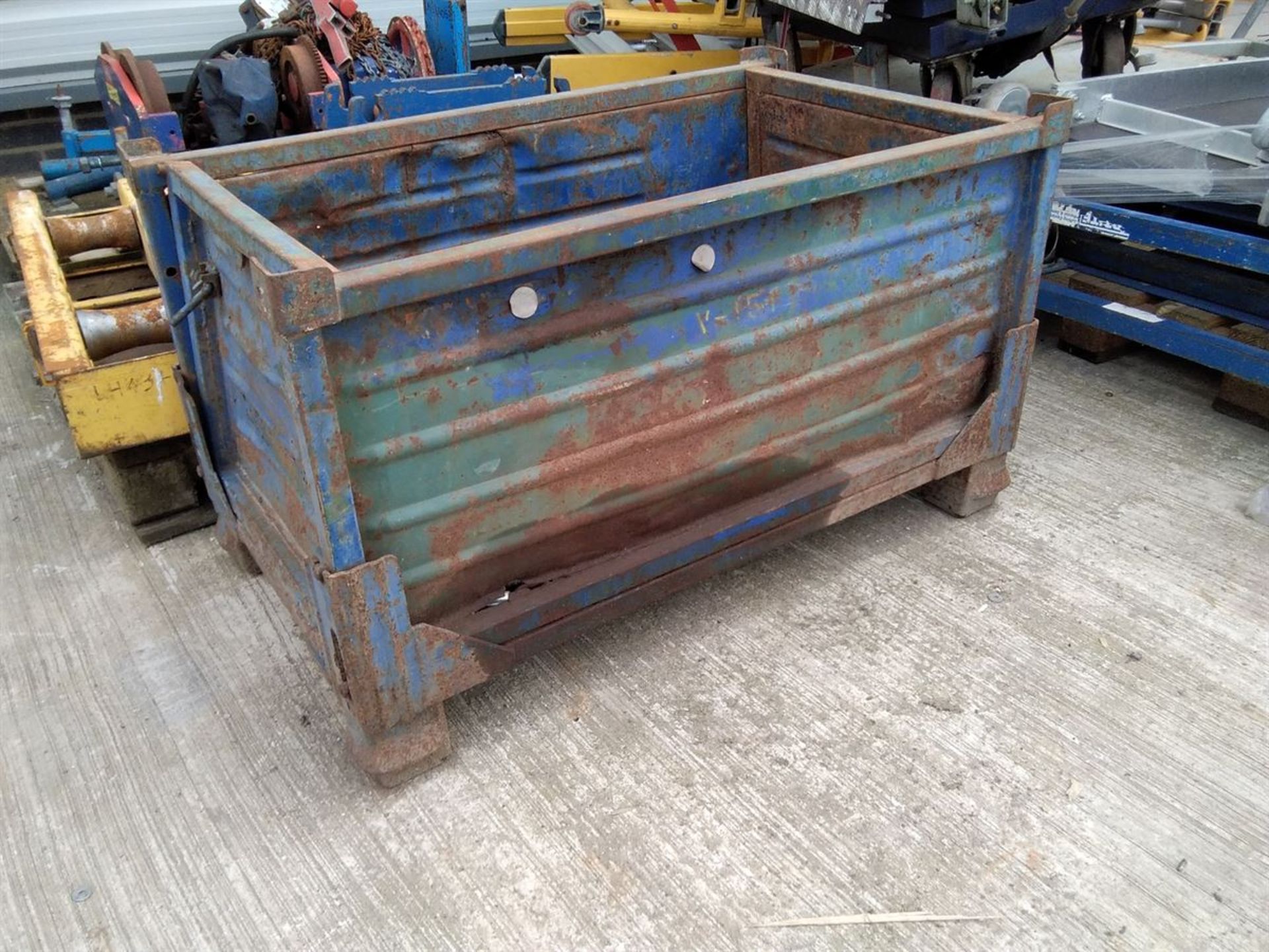 Small Folding Stillage - Image 2 of 2