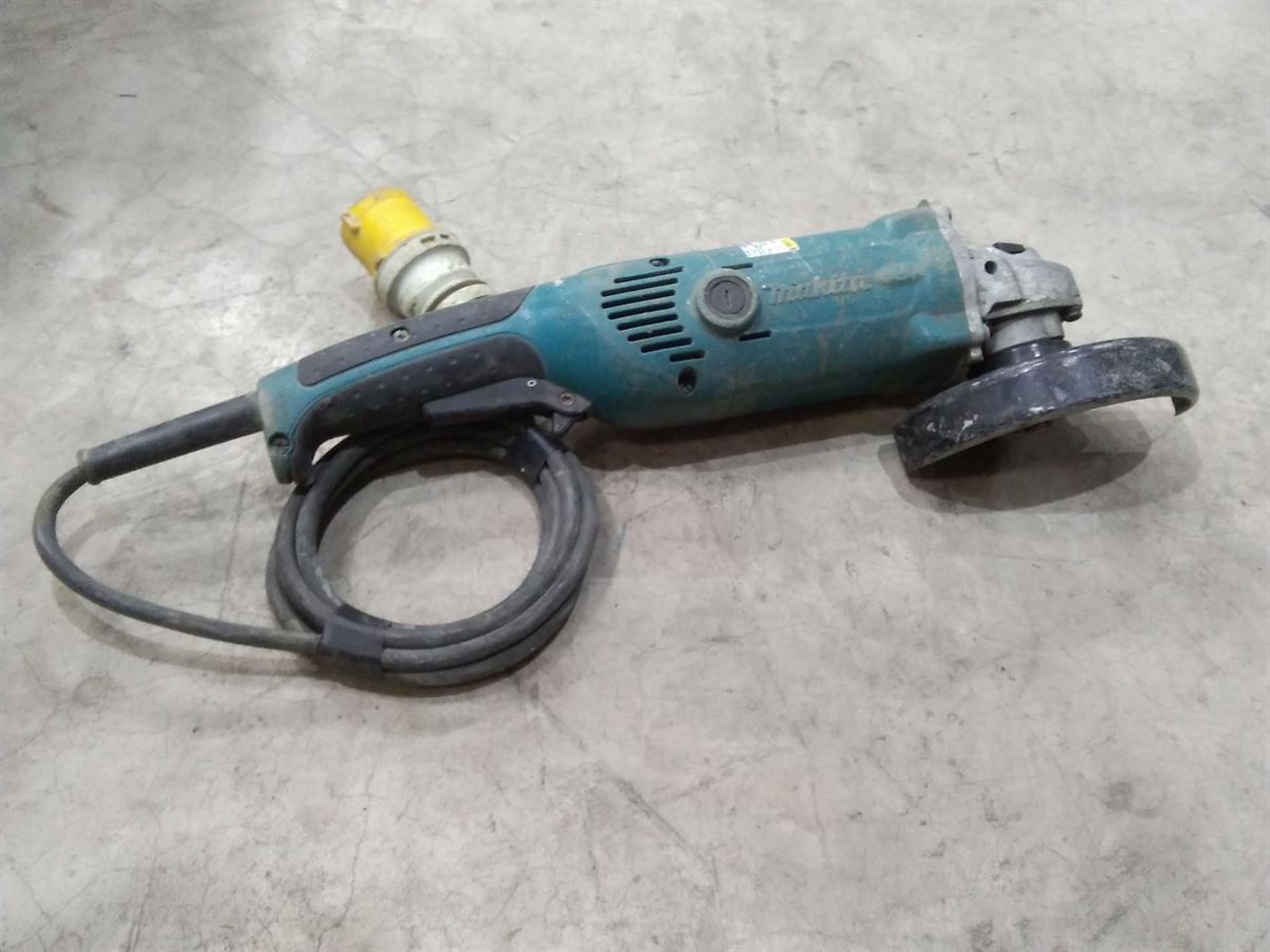 Makita Angle Grinder. 110V - Image 2 of 2