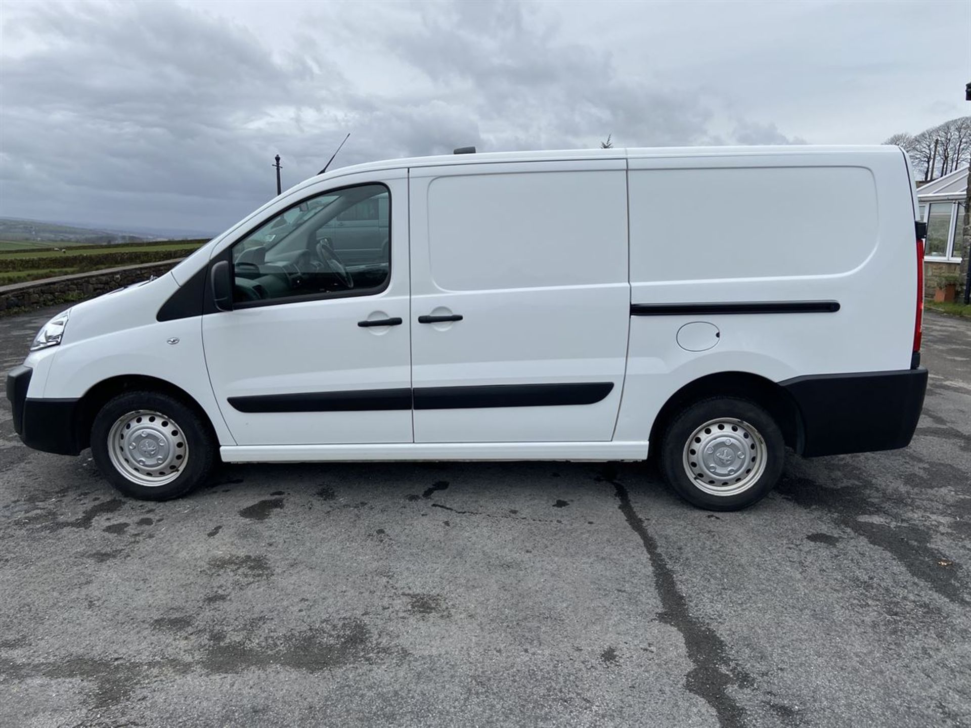 2016/66 PEUGEOT EXPERT L2 DIESEL 1200 1.6 HDI 90 H1 VAN (1560 cc) - Image 6 of 13