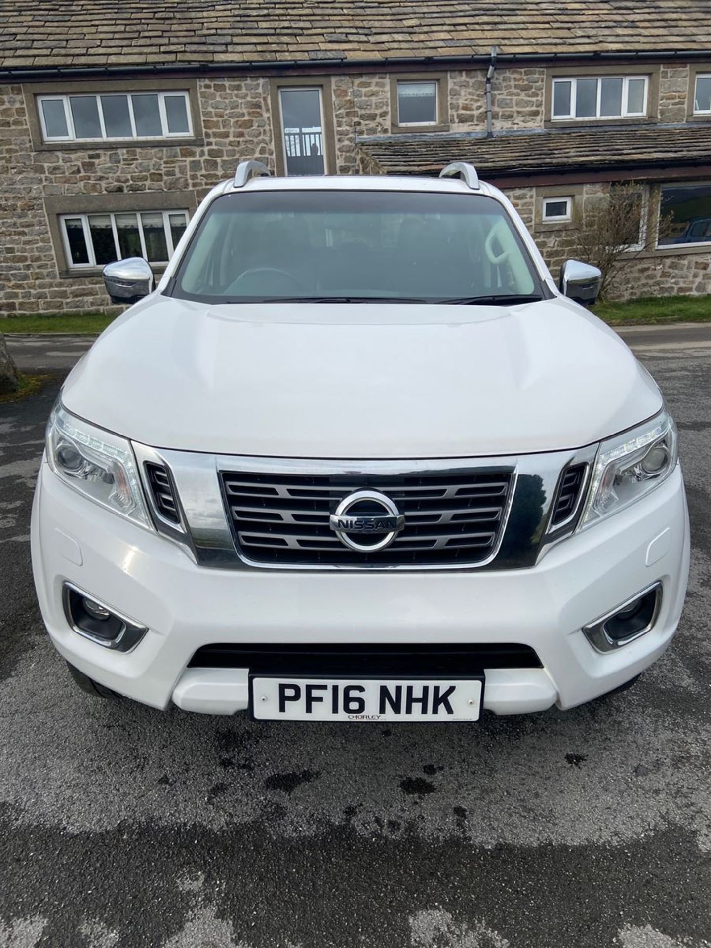 2016/16 NISSAN NP300 NAVARA DIESEL DOUBLE CAB PICK UP TEKNA 2.3DCI 1 (2298 cc) - Image 8 of 13