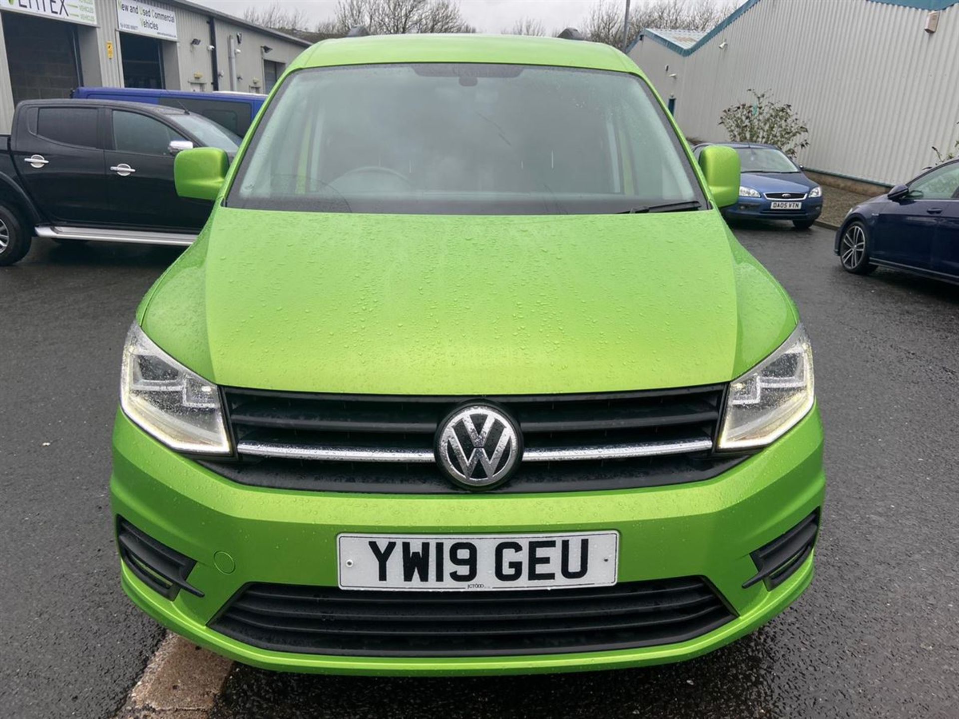 2019/19 VOLKSWAGEN CADDY C20 DIESEL 2.0 TDI BLUEMOTION TECH 102PS HIGHLINE (1968 cc) - Image 8 of 15