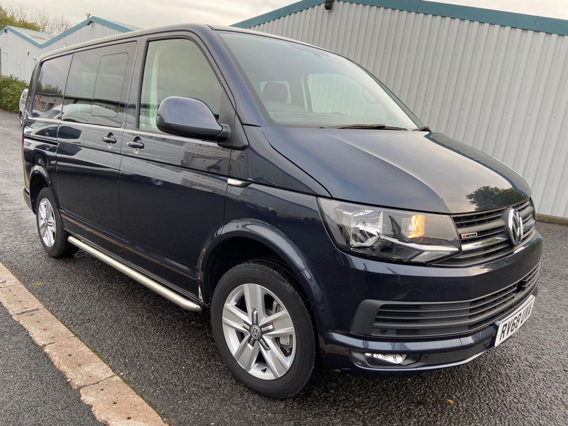 2018/68 Volkswagen Transporter Combi 4Motion 204 DSG SWB Euro6 Start-Stop T32 BlueMotion