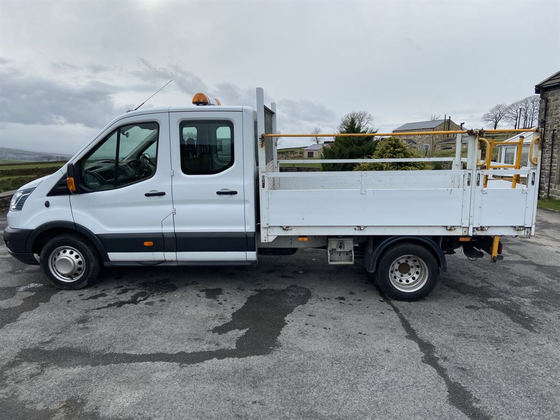 2015/65 FORD TRANSIT 350 L3 DIESEL RWD 2.2 TDCI 125PS DOUBLE CAB PICK-UP CHASSIS (2198 cc) - Image 6 of 12