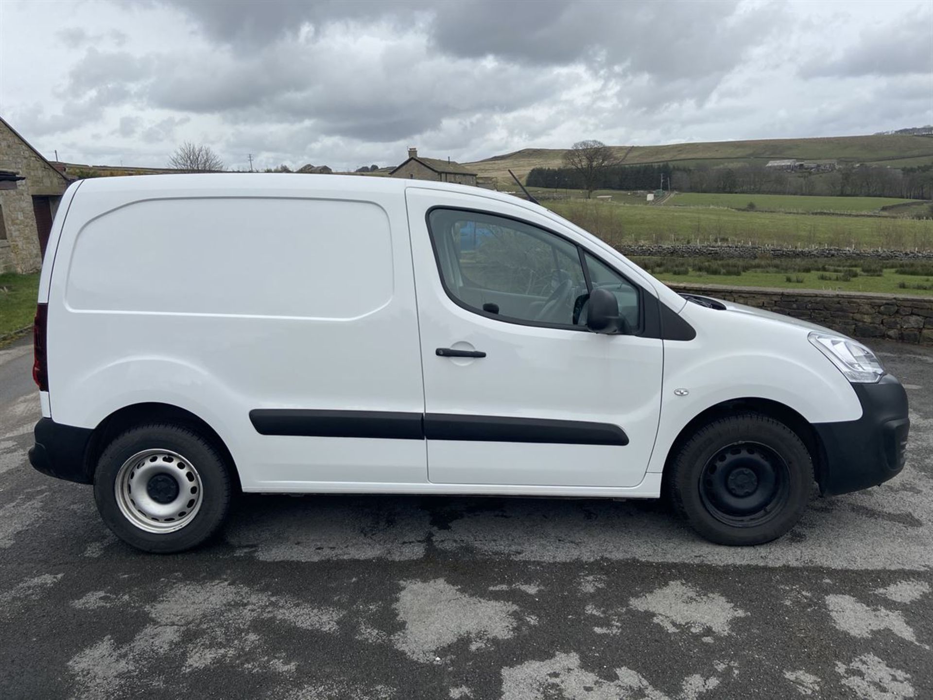 2017/66 PEUGEOT PARTNER 4x4 PRO L1 ATV BLUE 1.6HDI - Image 2 of 15