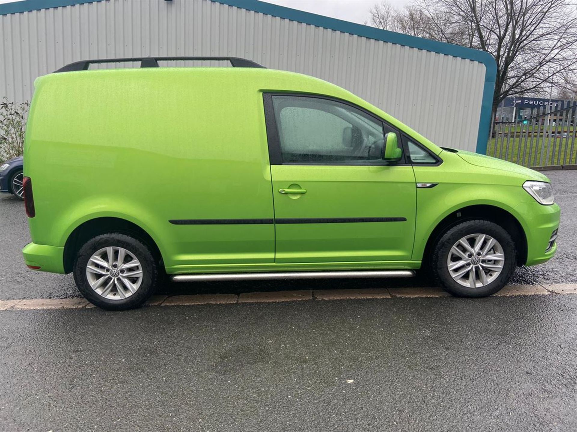 2019/19 VOLKSWAGEN CADDY C20 DIESEL 2.0 TDI BLUEMOTION TECH 102PS HIGHLINE (1968 cc) - Image 2 of 15