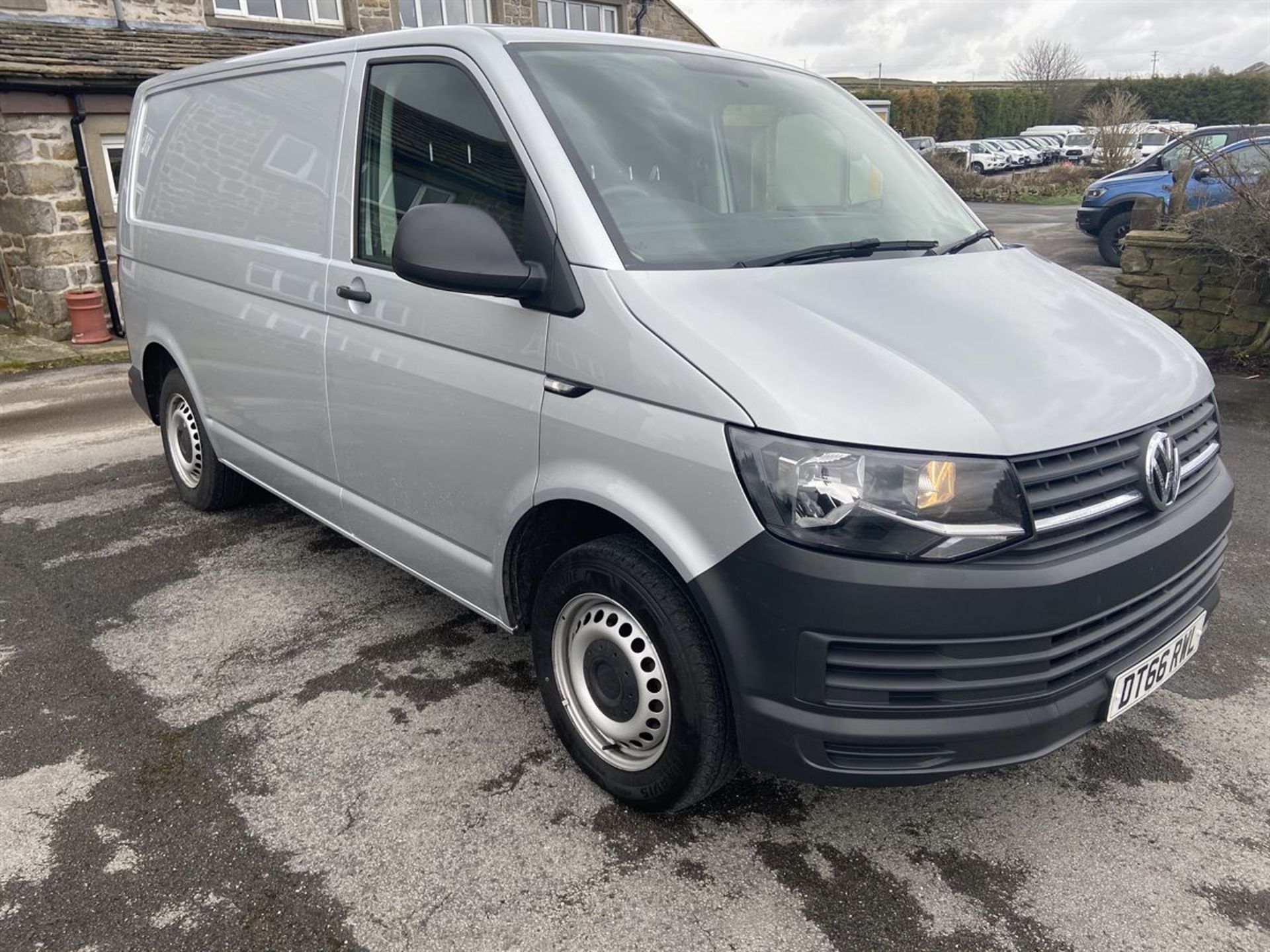 2017/66 VOLKSWAGEN TRANSPORTER T28 SWB DIESEL 2.0 TDI BMT 102 STARTLINE VAN EUR (1968 cc)