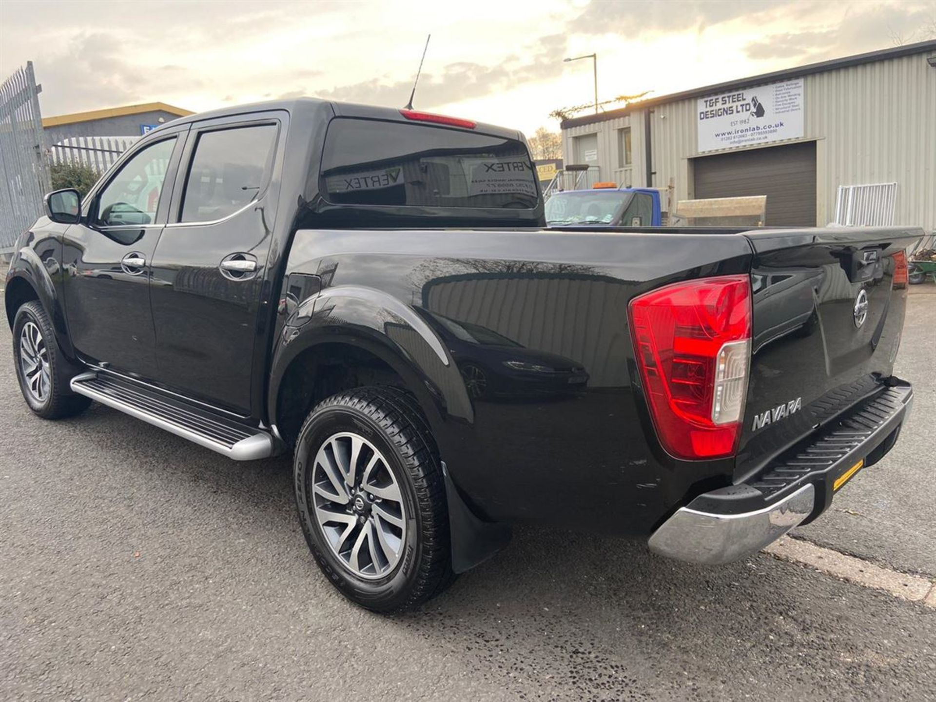 2016/66 NISSAN Navara Pickup N-Connecta DCI 190 BiTurbo Auto N-Connecta (2016/66) - Image 5 of 13