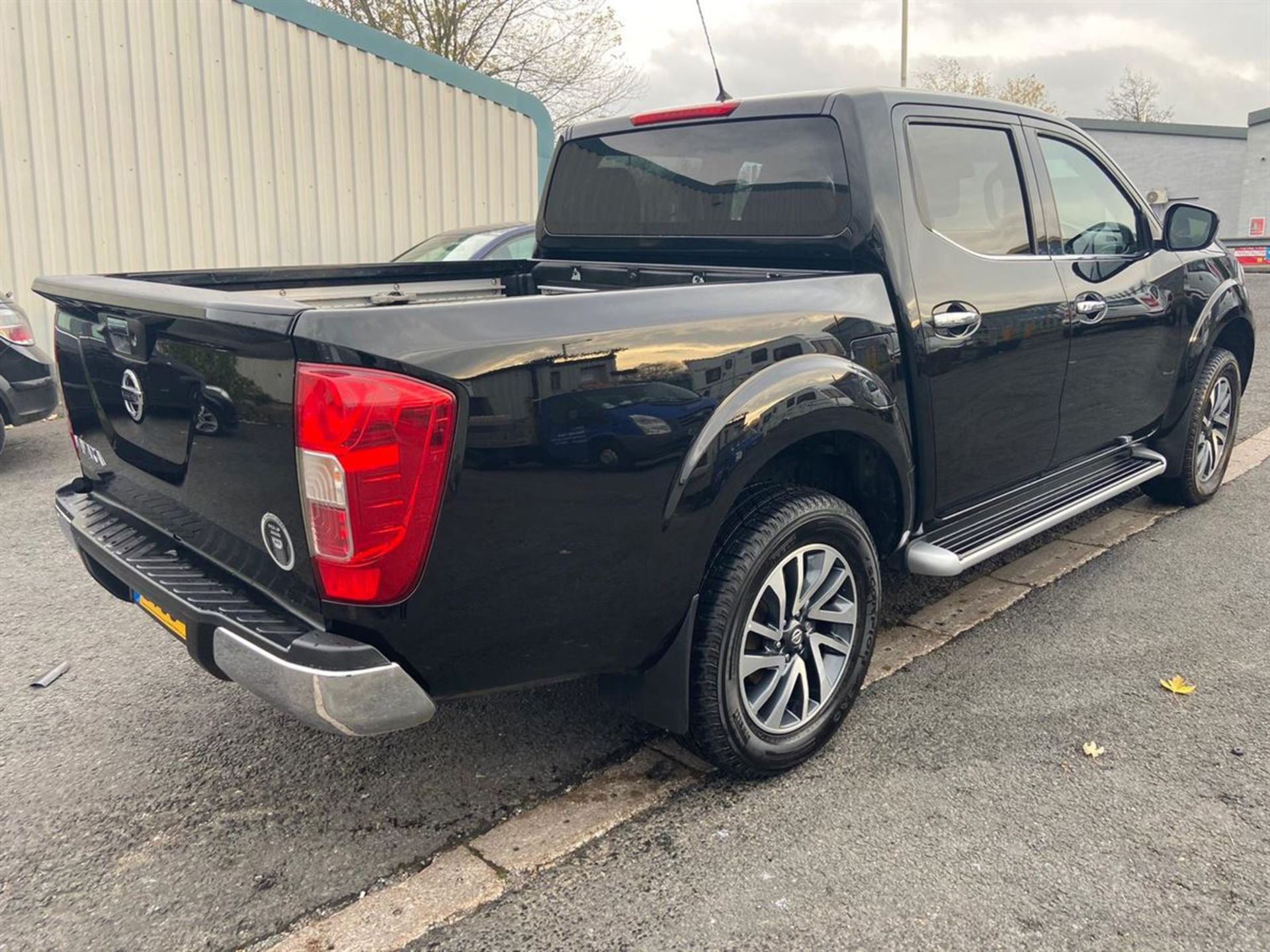 2016/66 NISSAN Navara Pickup N-Connecta DCI 190 BiTurbo Auto N-Connecta (2016/66) - Image 8 of 13