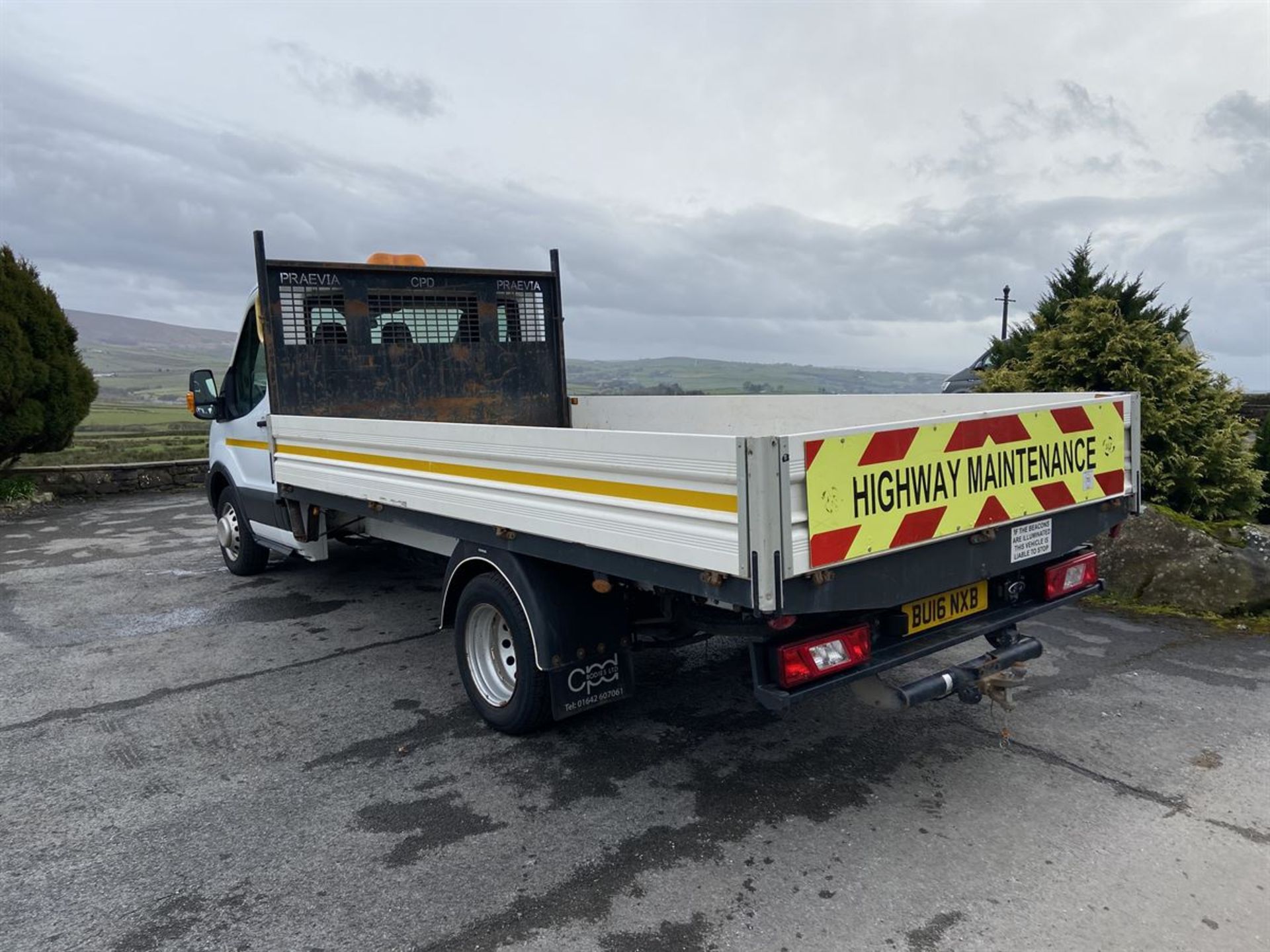 2016/16 FORD TRANSIT 350 PICK-UP L3 DIESEL RWD 2.2 TDCI 125PS CHASSIS CAB (2198 cc) - Image 5 of 11