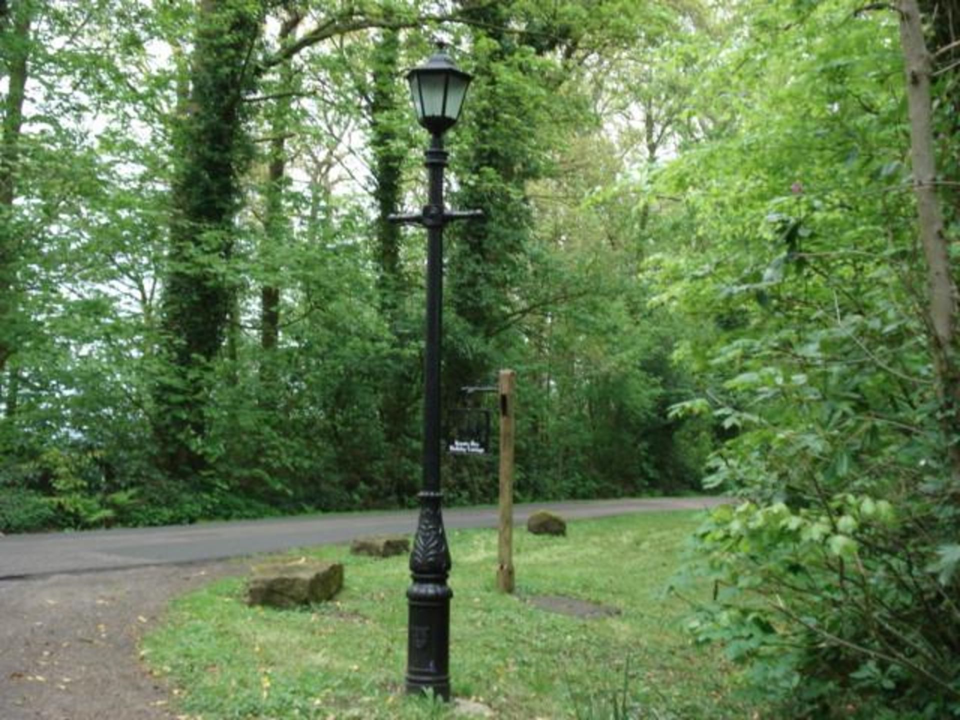 CAST IRON VICTORIAN STYLE LADDER BAR LAMPOST IN BLACK PRIMER WITH NEW GLAZED BLACK CAST IRON TOP