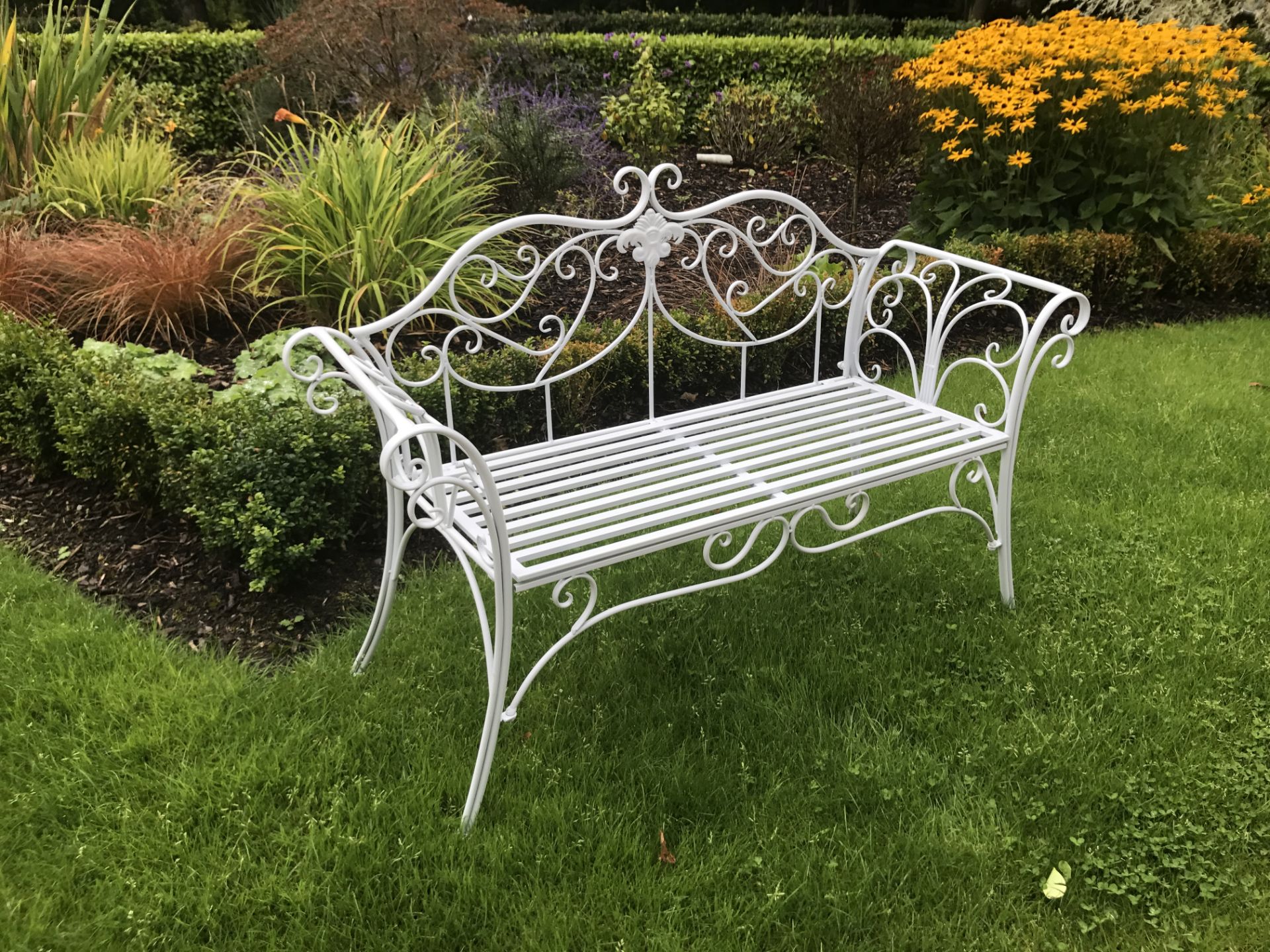 BOXED NEW ORNATE WHITE METAL GARDEN BENCH