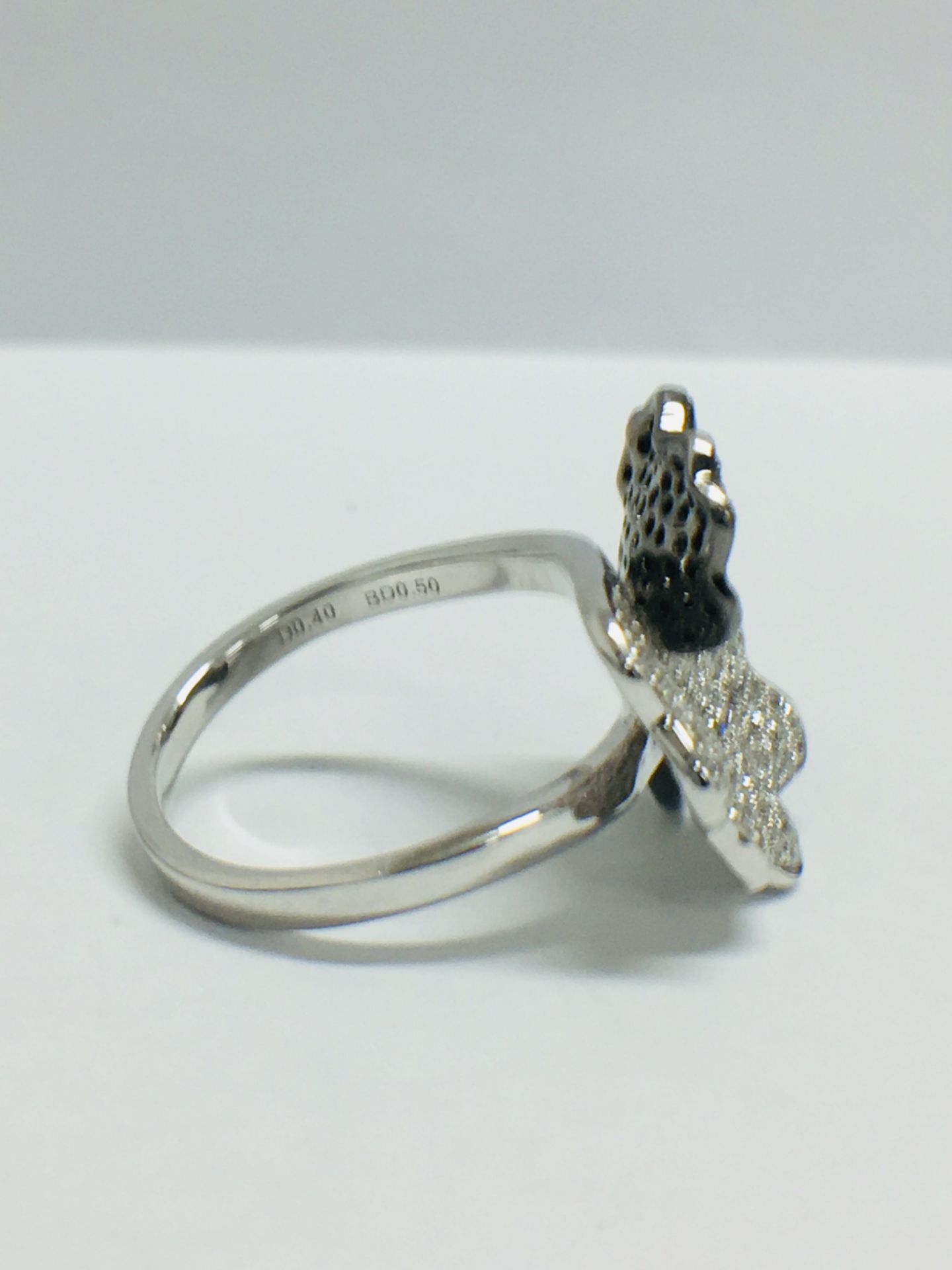 18ct white gold Diamond Ring - Image 5 of 9