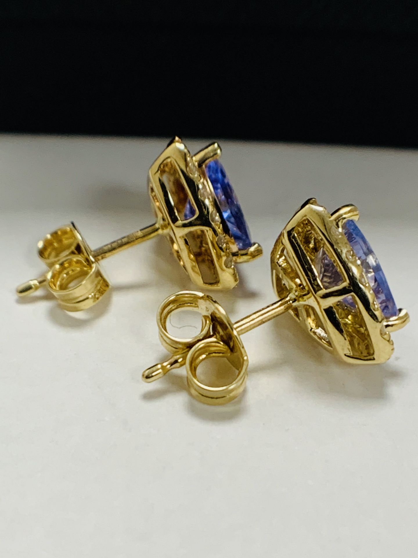 14ct Yellow Gold Tanzanite and Diamond stud Earrings - Image 9 of 11