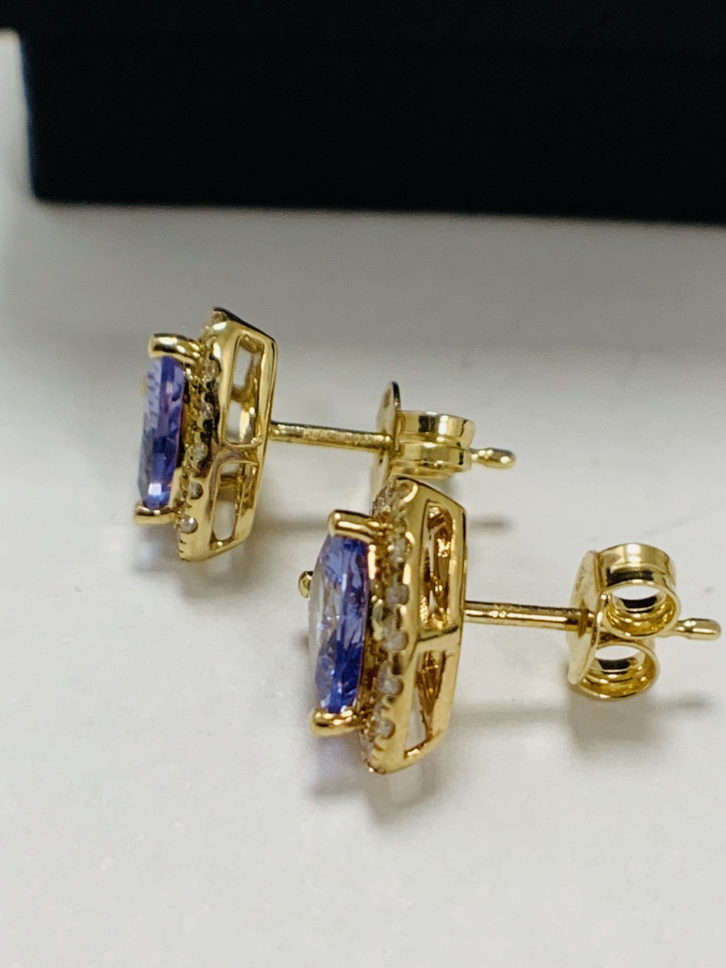 14ct Yellow Gold Tanzanite and Diamond stud Earrings - Image 6 of 11