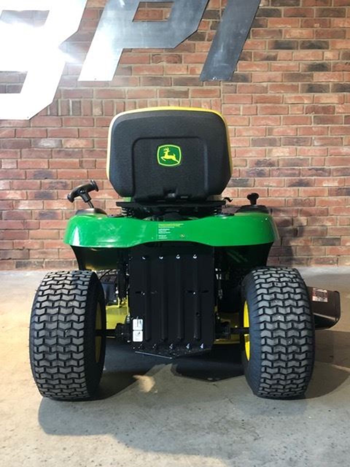 John Deere 42in Ride On Tractor Mower - Image 3 of 3