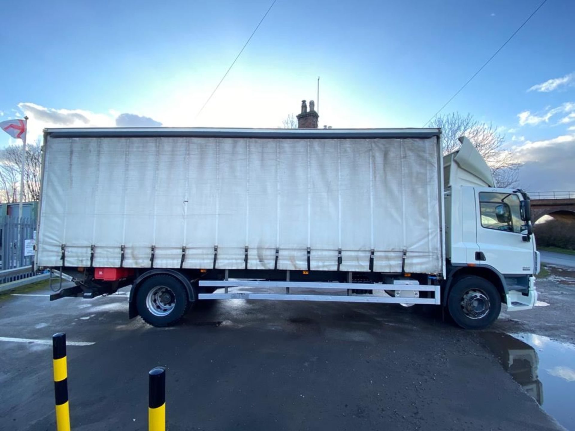 2011/11 DAF CF65 18-Ton Curtain Sider, [059584] Serial/Reg Number: LT11YUO Chassis/Frame Number: XL - Image 6 of 30