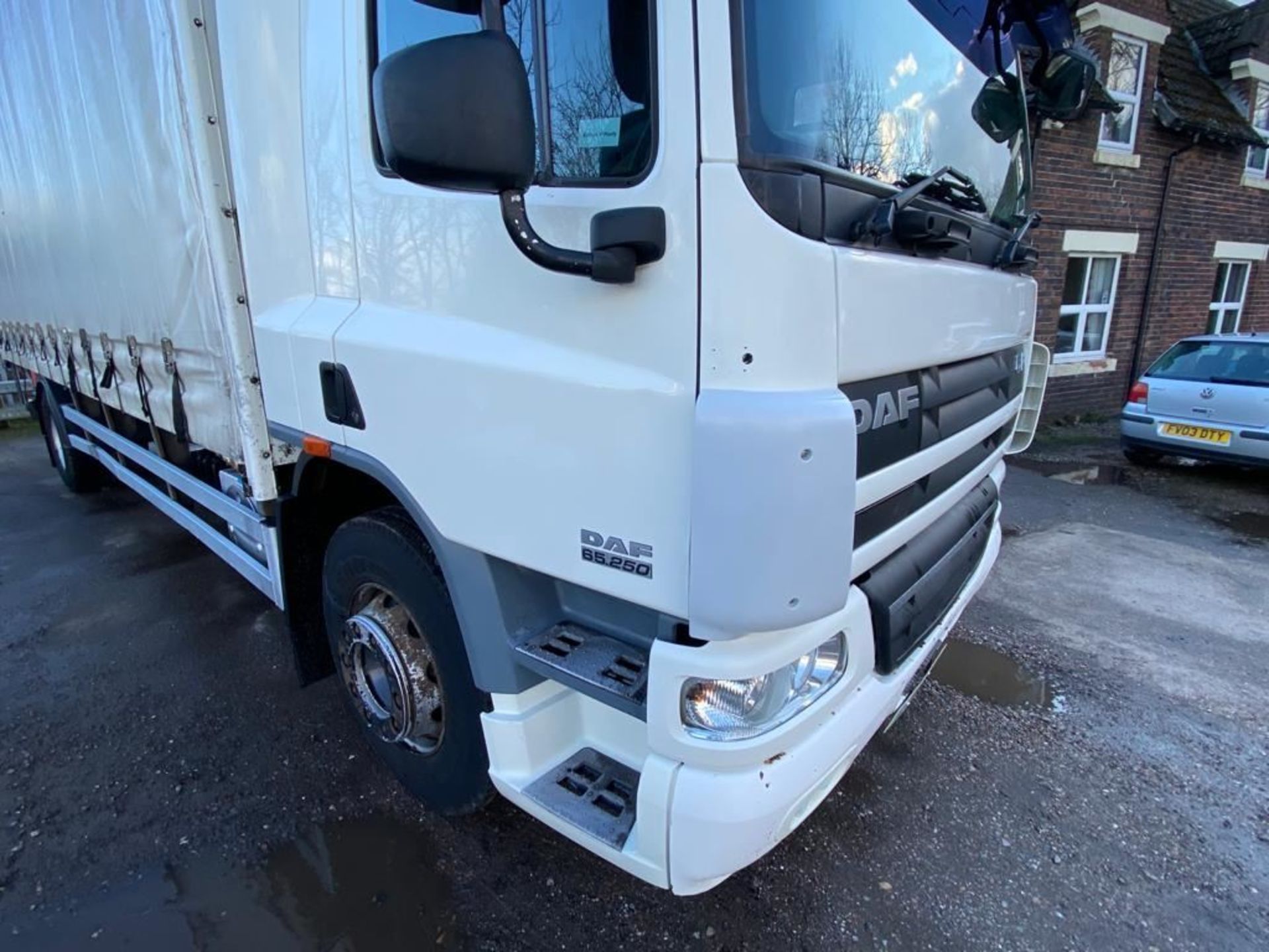 2011/11 DAF CF65 18-Ton Curtain Sider, [059584] Serial/Reg Number: LT11YUO Chassis/Frame Number: XL - Image 7 of 30