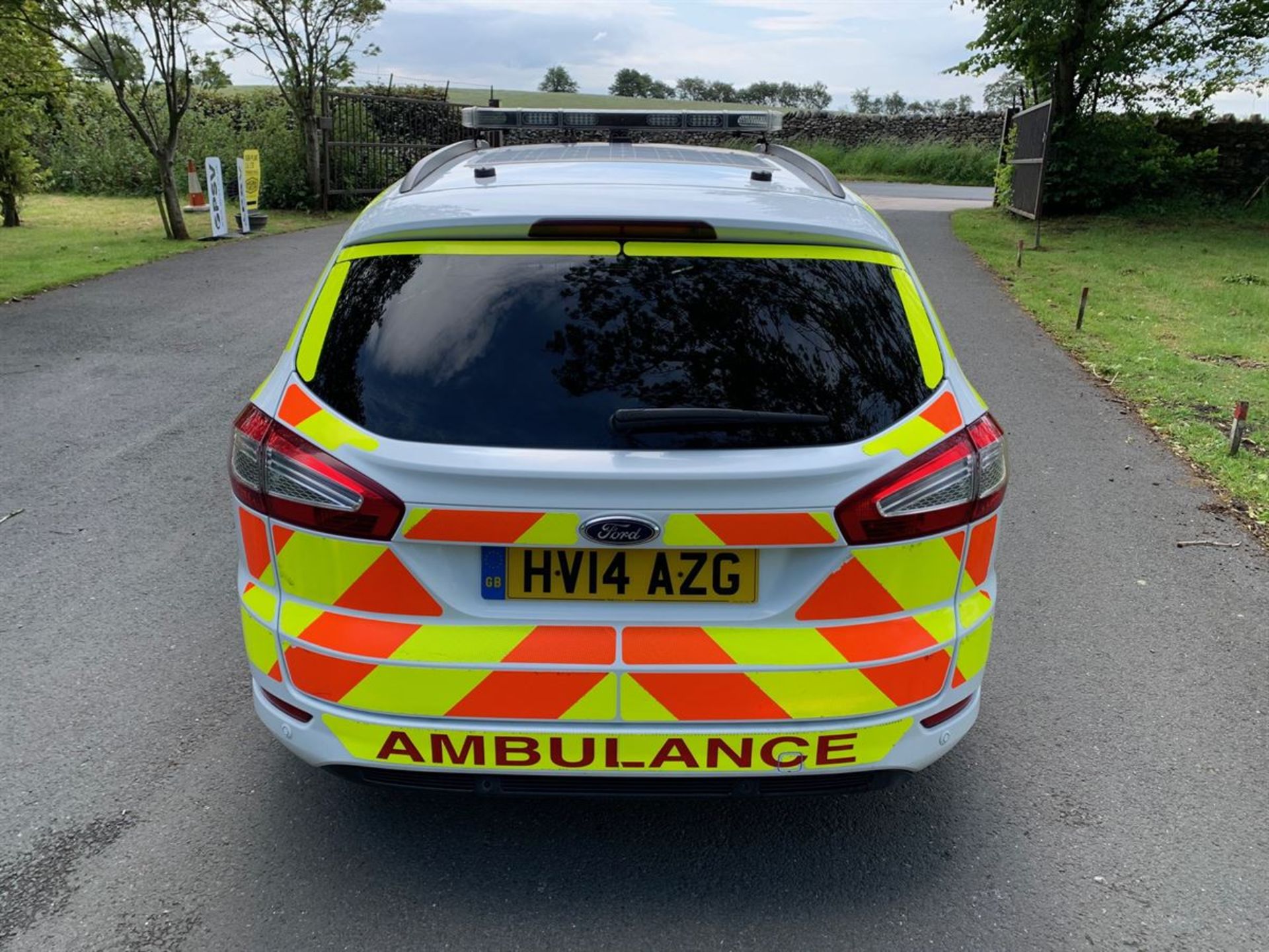 2014 Ford Mondeo Ambulance - Direct From Ambulance Service - Image 6 of 17