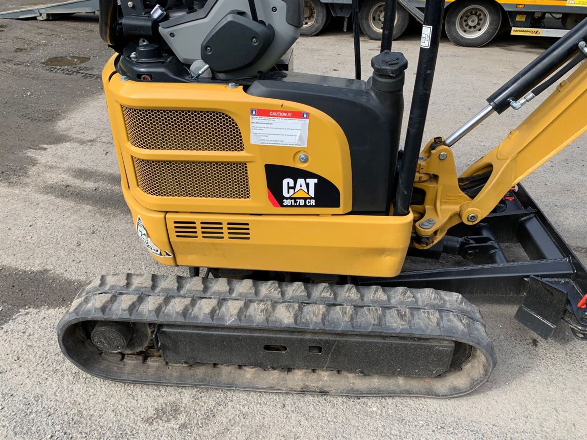 2018 CAT 301.7 Mini Digger ONLY 450hrs - Expanding Tracks, Quick Hitch, 3 Buckets - Image 7 of 14